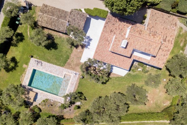 Chateauneuf de Grasse : residential area, beautiful Provençal villa — photo 3
