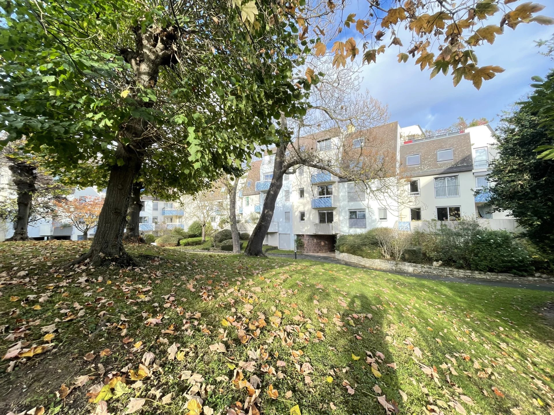 APPARTEMENT 1 PIÈCE VERNON CENTRE