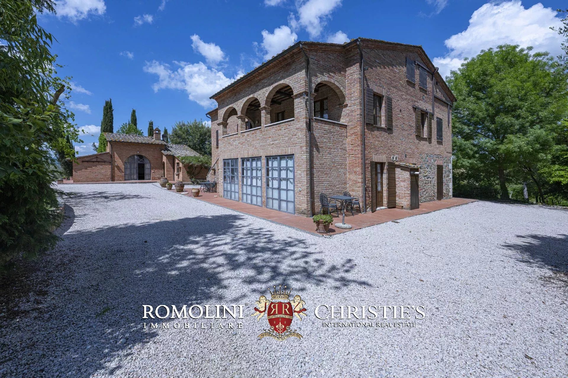 34 Bedroom Vineyard's Image 65