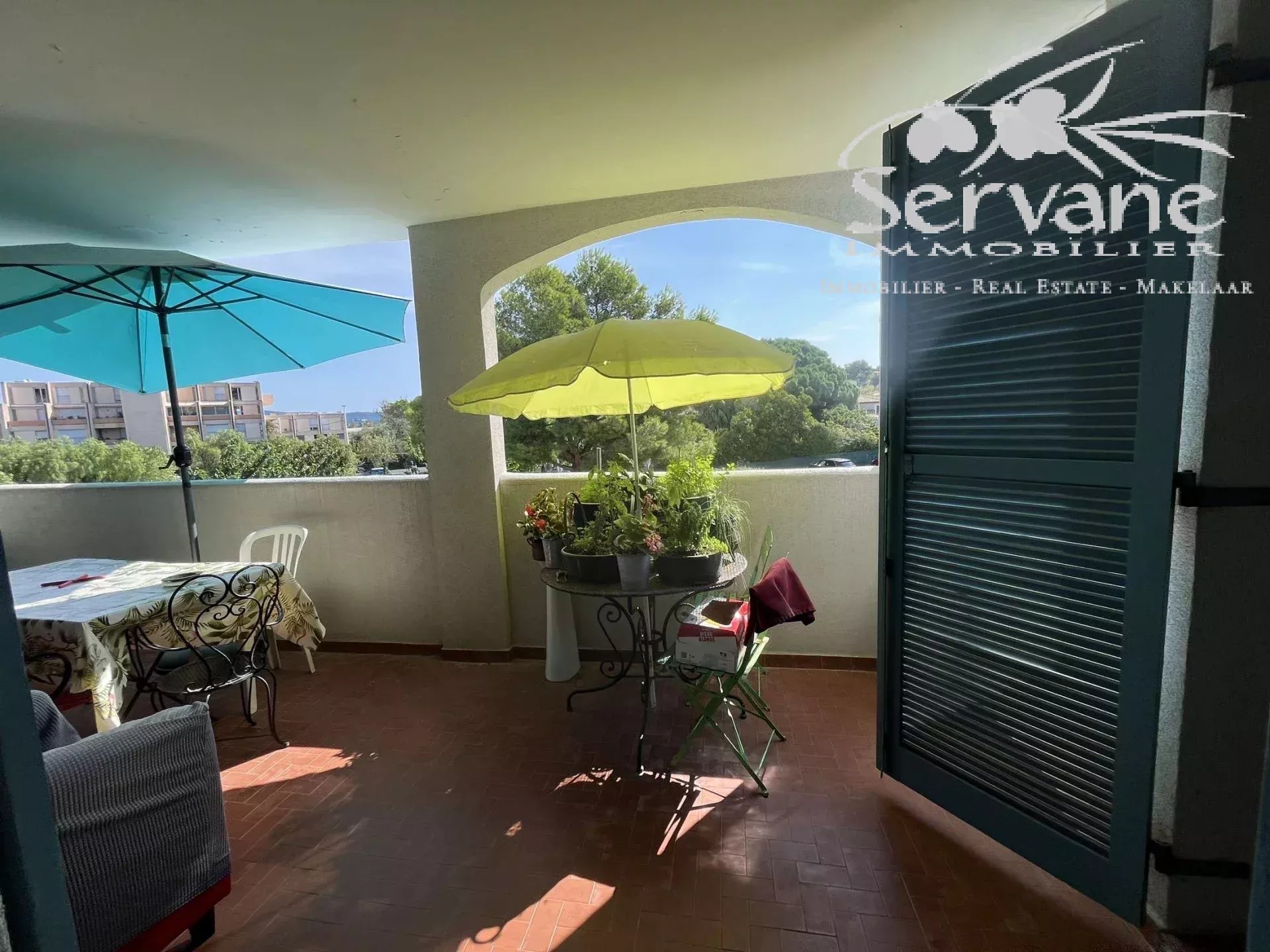 CAVALAIRE 2 BEDROOMS APPARTMENT