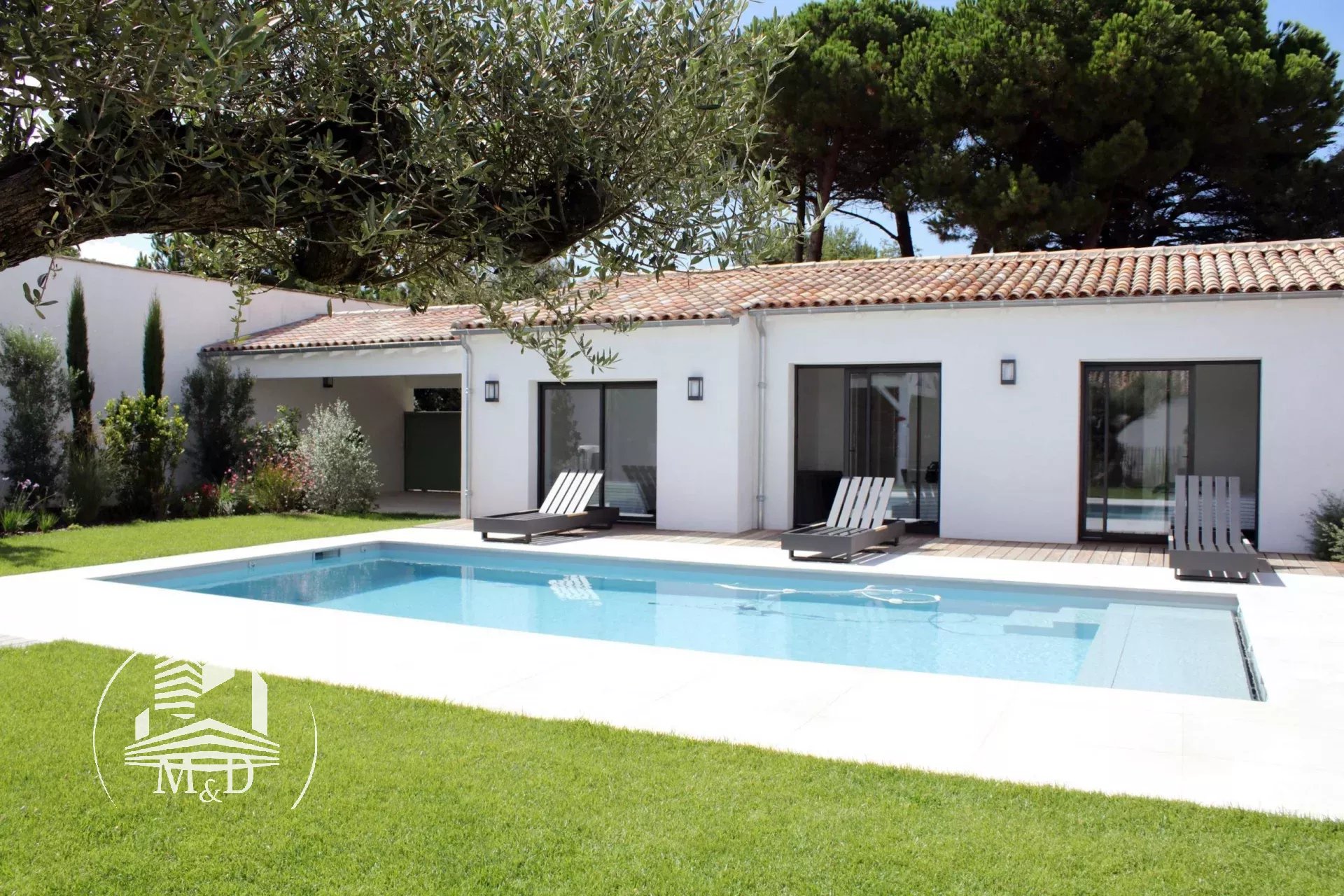 Agence immobilière de 