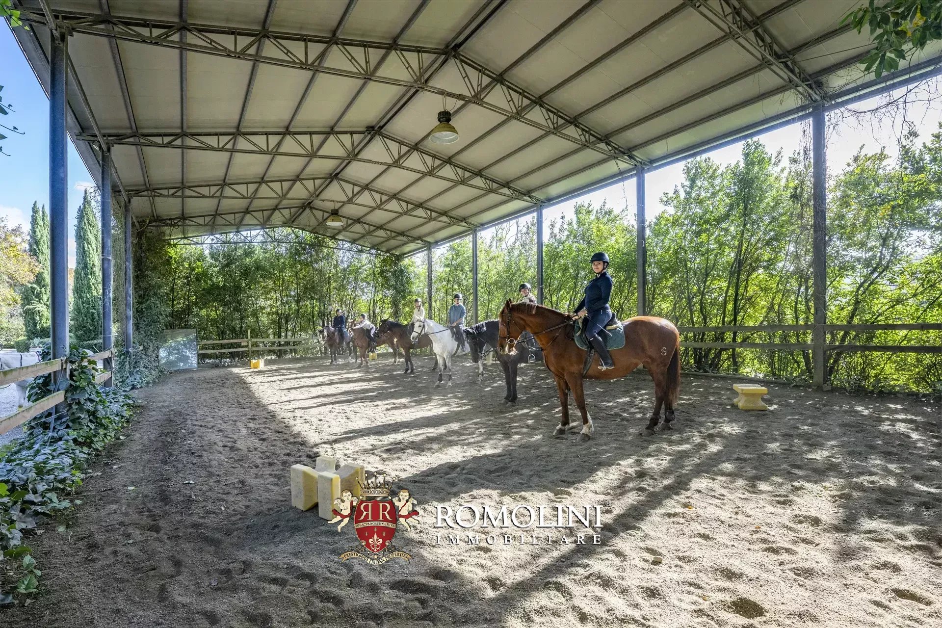 9 Bedroom Horse Property's Image 20