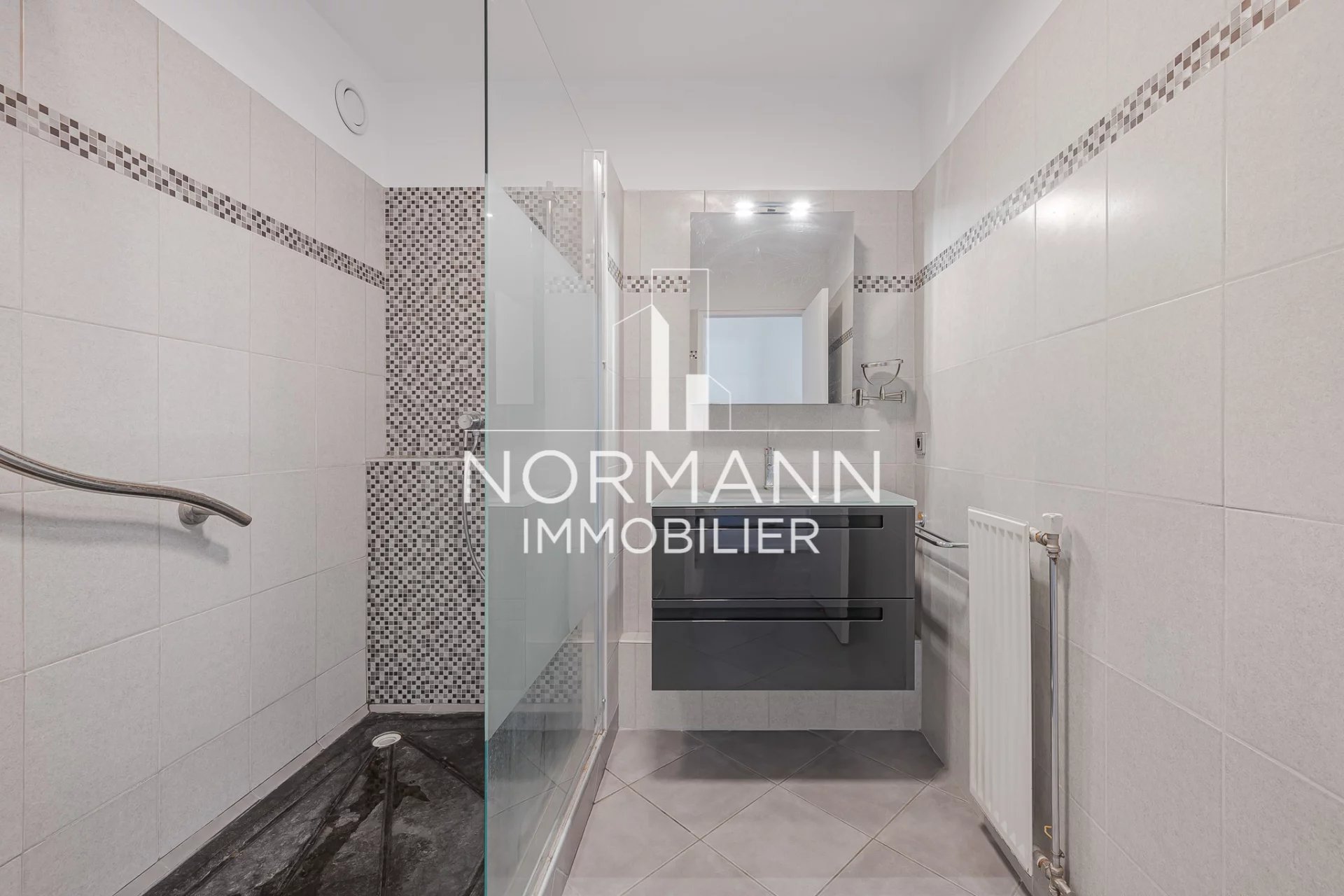 Sale Apartment Levallois-Perret Front de Seine