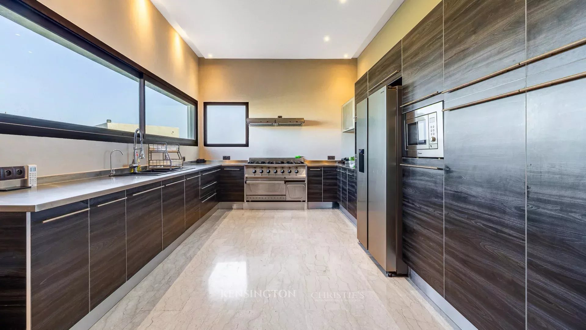 5 Bedroom Villa/Townhouse's Image 13