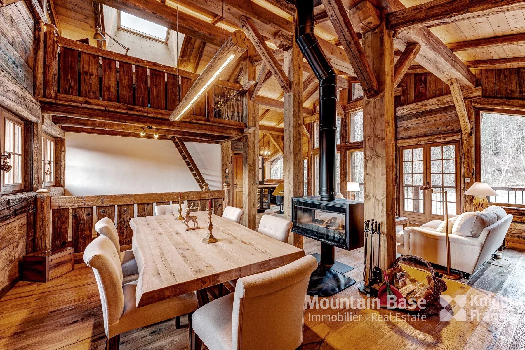 Photo of Newly renovated 4-bedroom chalet located next to the woods in the Bois Rond area of Taconnaz.