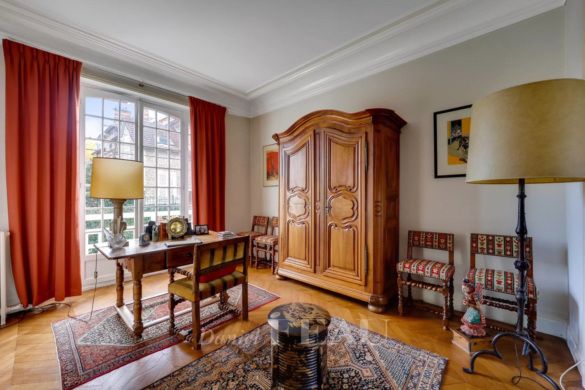 8 Bedroom Villa/Townhouse's Image 6