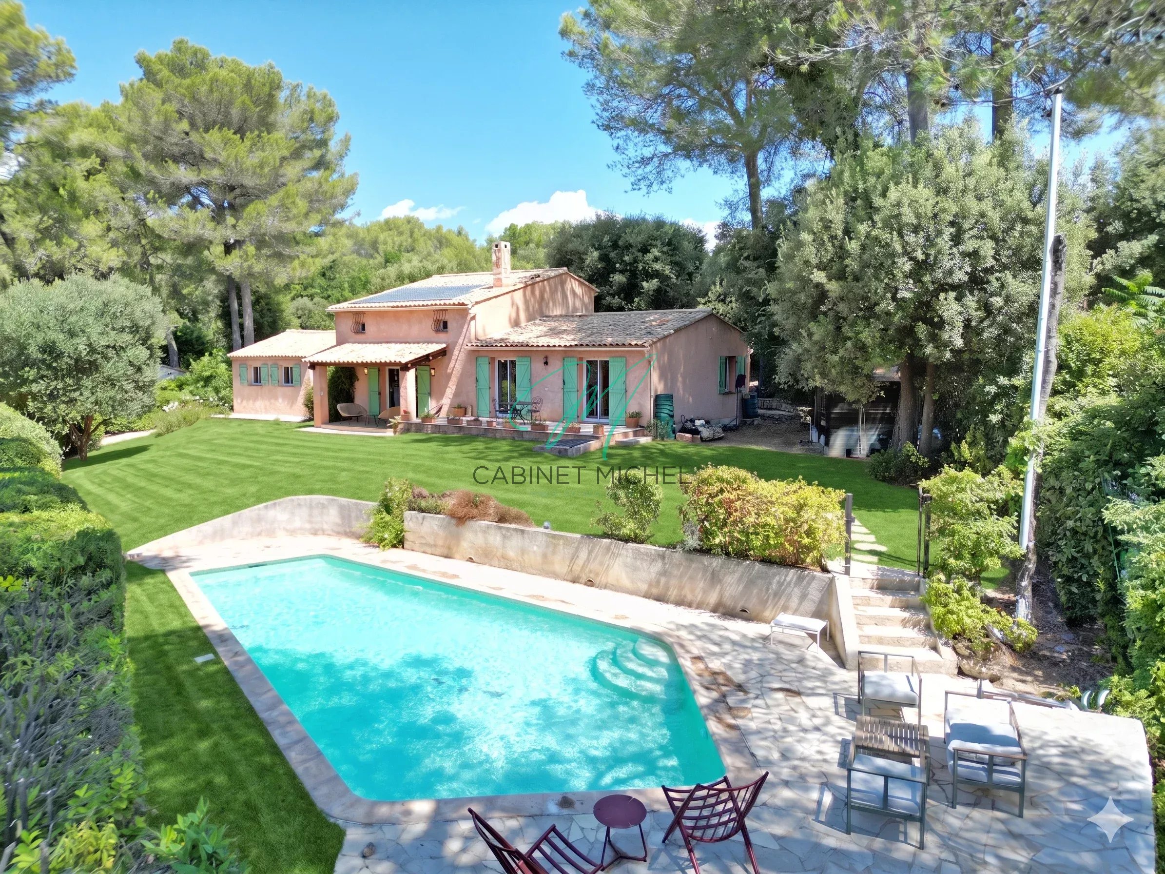 VALBONNE - RESIDENTIEL