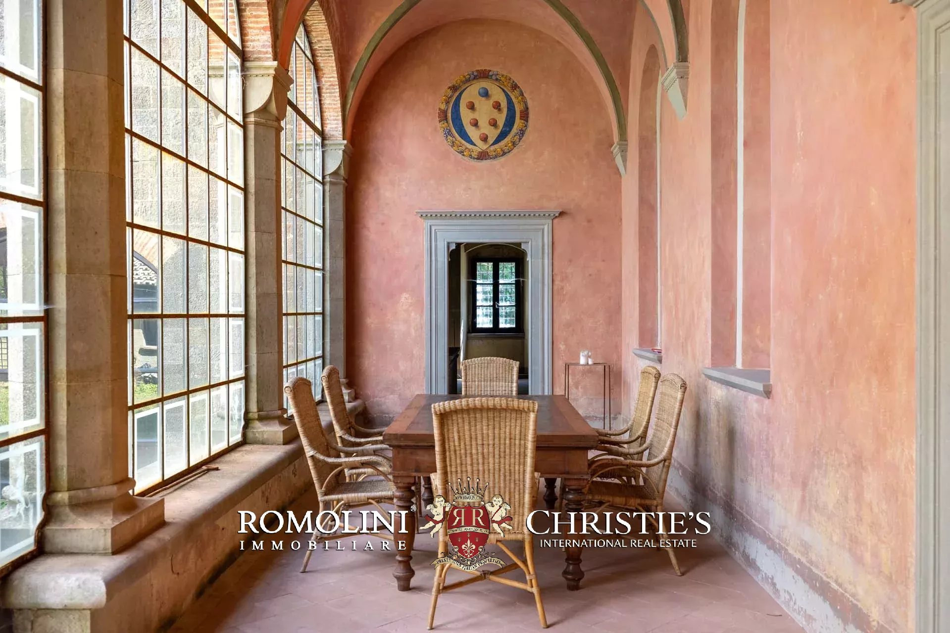 35 Bedroom Chateau's Image 32