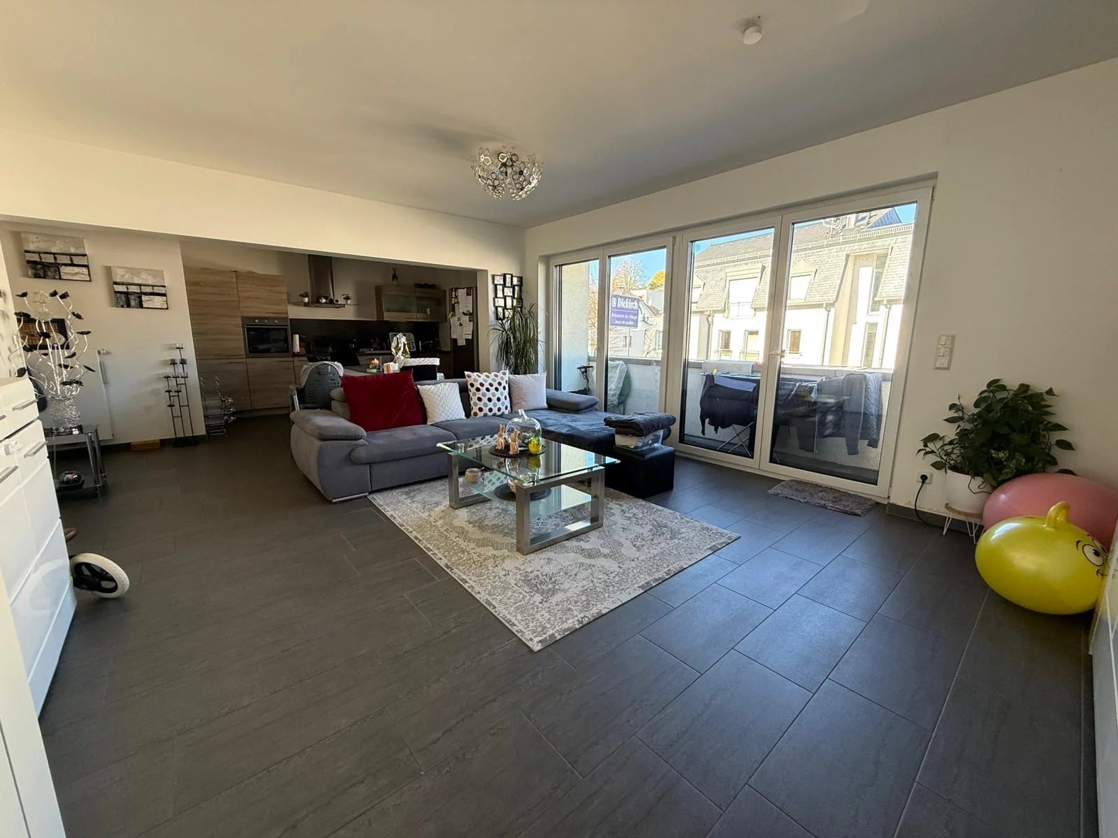 À LOUER - Appartement 3 chambres avec balcon - Greiveldange (Stadtbredimus)