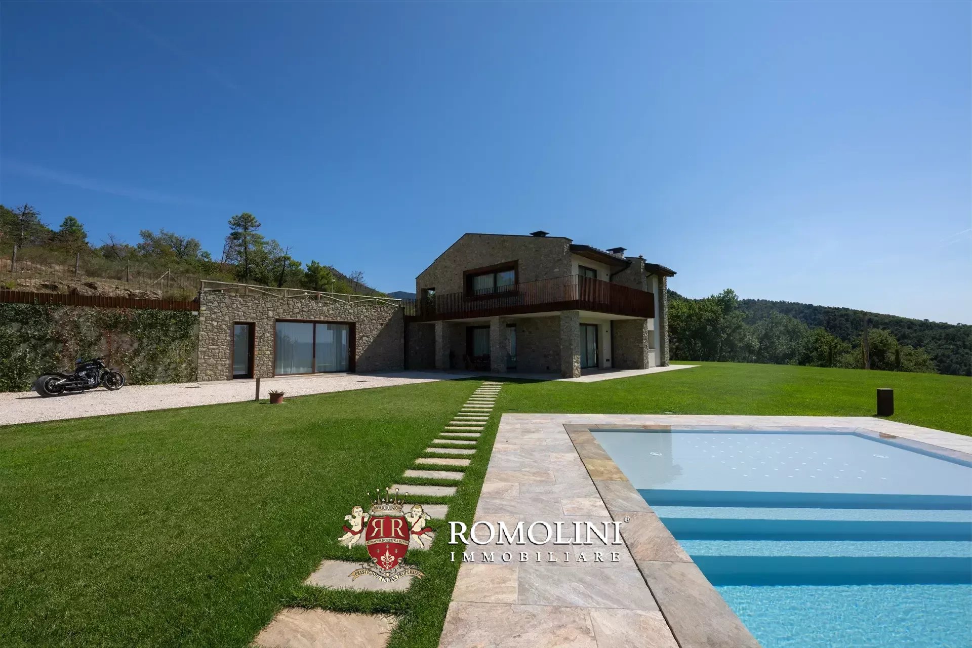 3 Bedroom Villa/Townhouse's Image 11