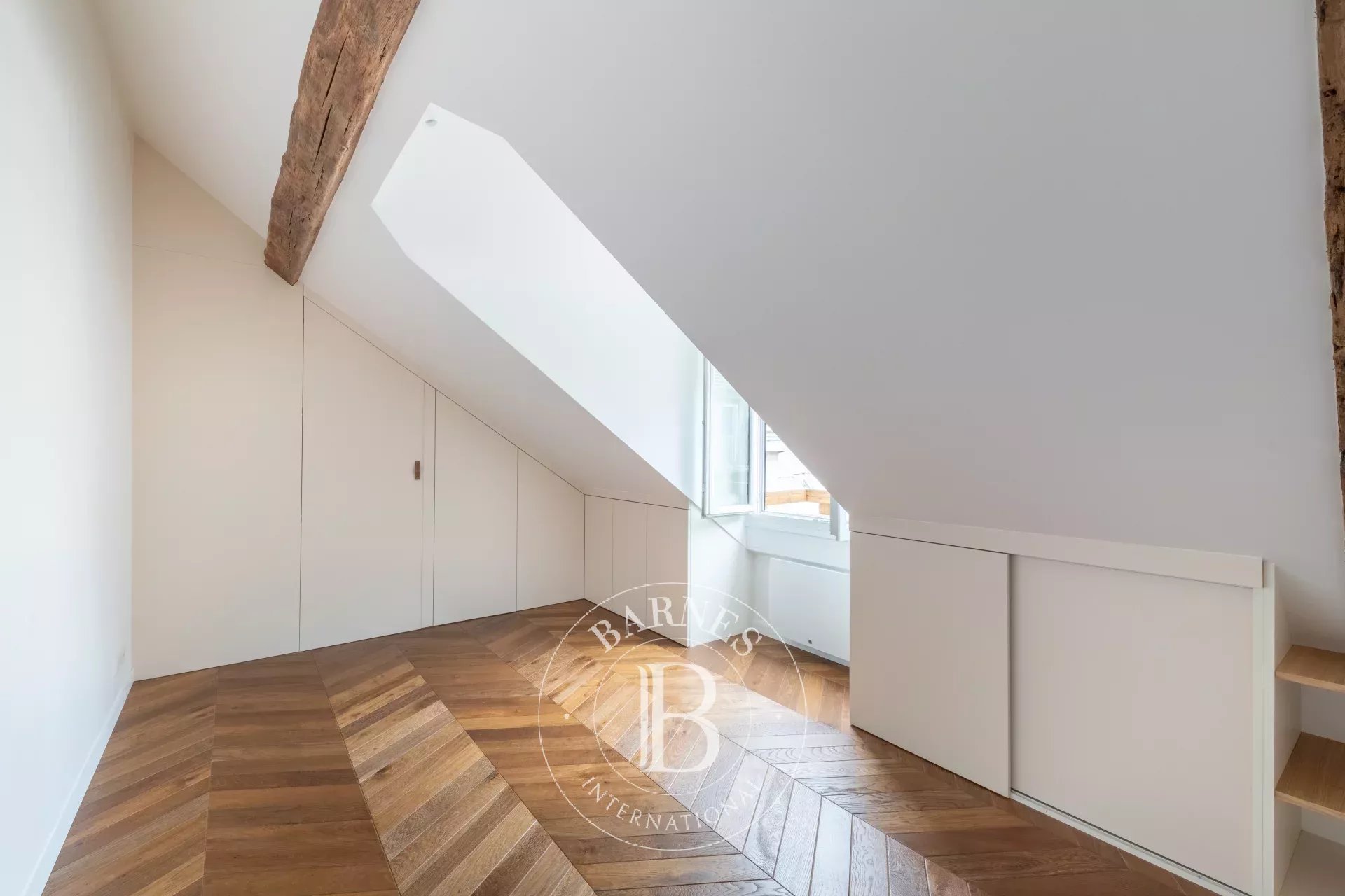 Daire Paris 3ème - picture 7