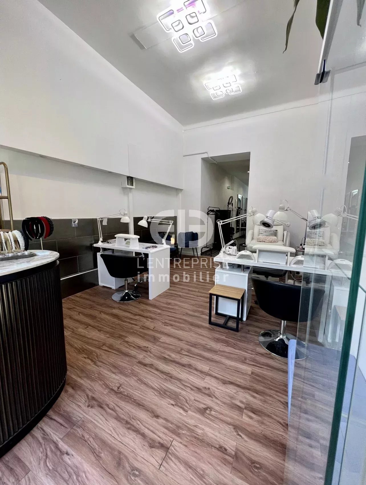 À LOUER - LOCAL COMMERCIAL - 58 m² - NICE CENTRE