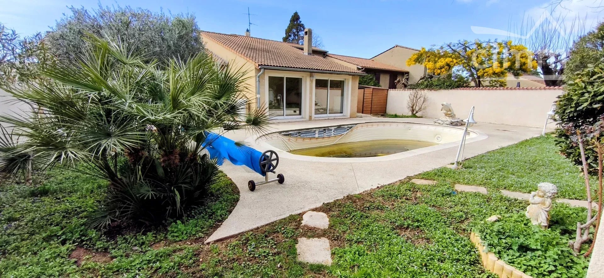 Agence immobilière de 