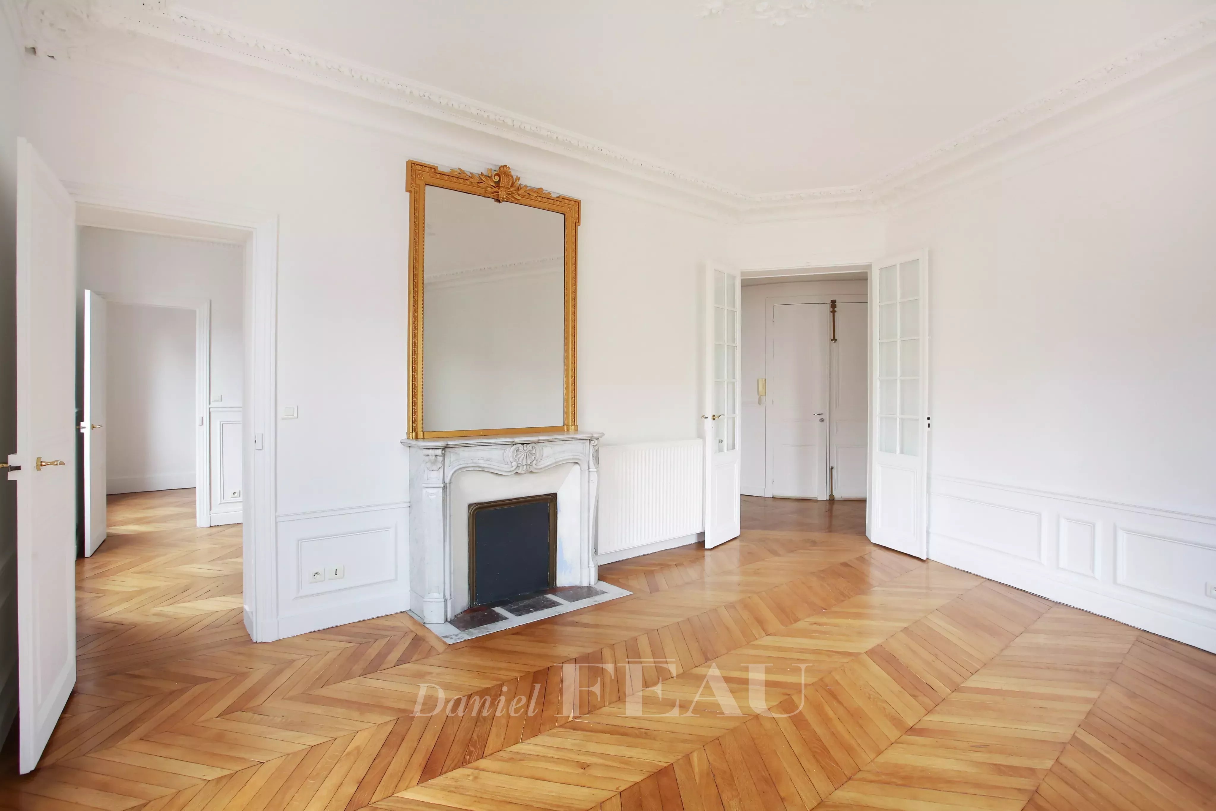 Rental Apartment Paris 16th
