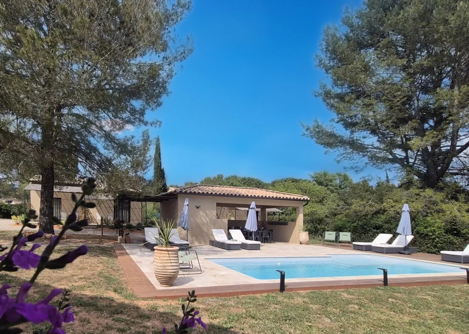 Exceptional Property in Cotignac – Villa with 4 Independent Guest Houses, Pool & High Rental Potential