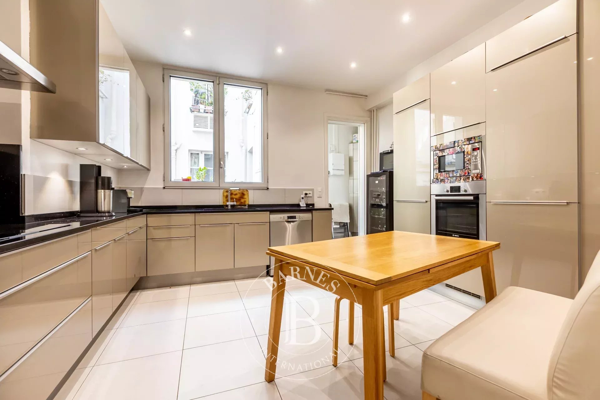 Daire Paris 8ème - picture 6