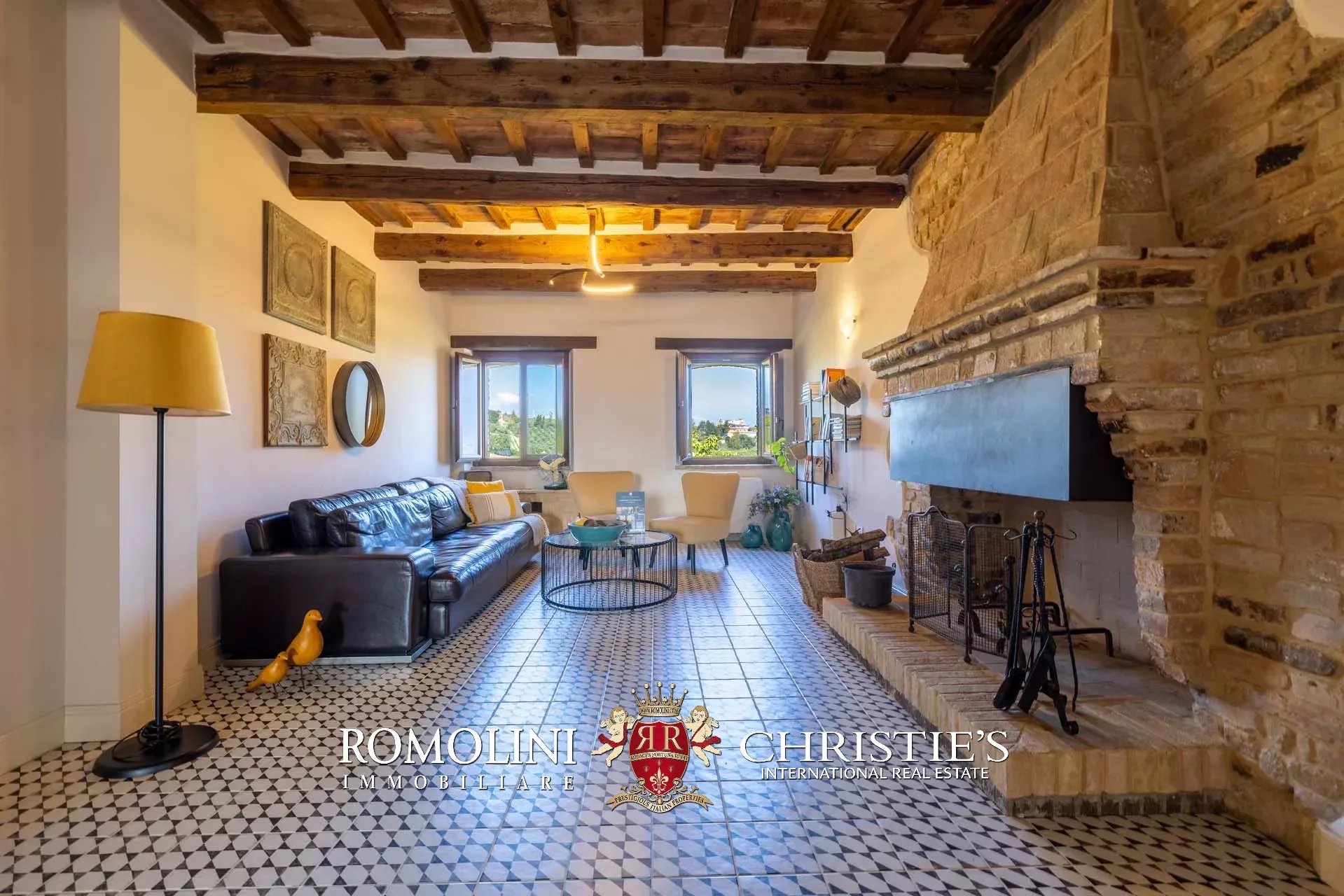9 Bedroom Villa/Townhouse's Image 32