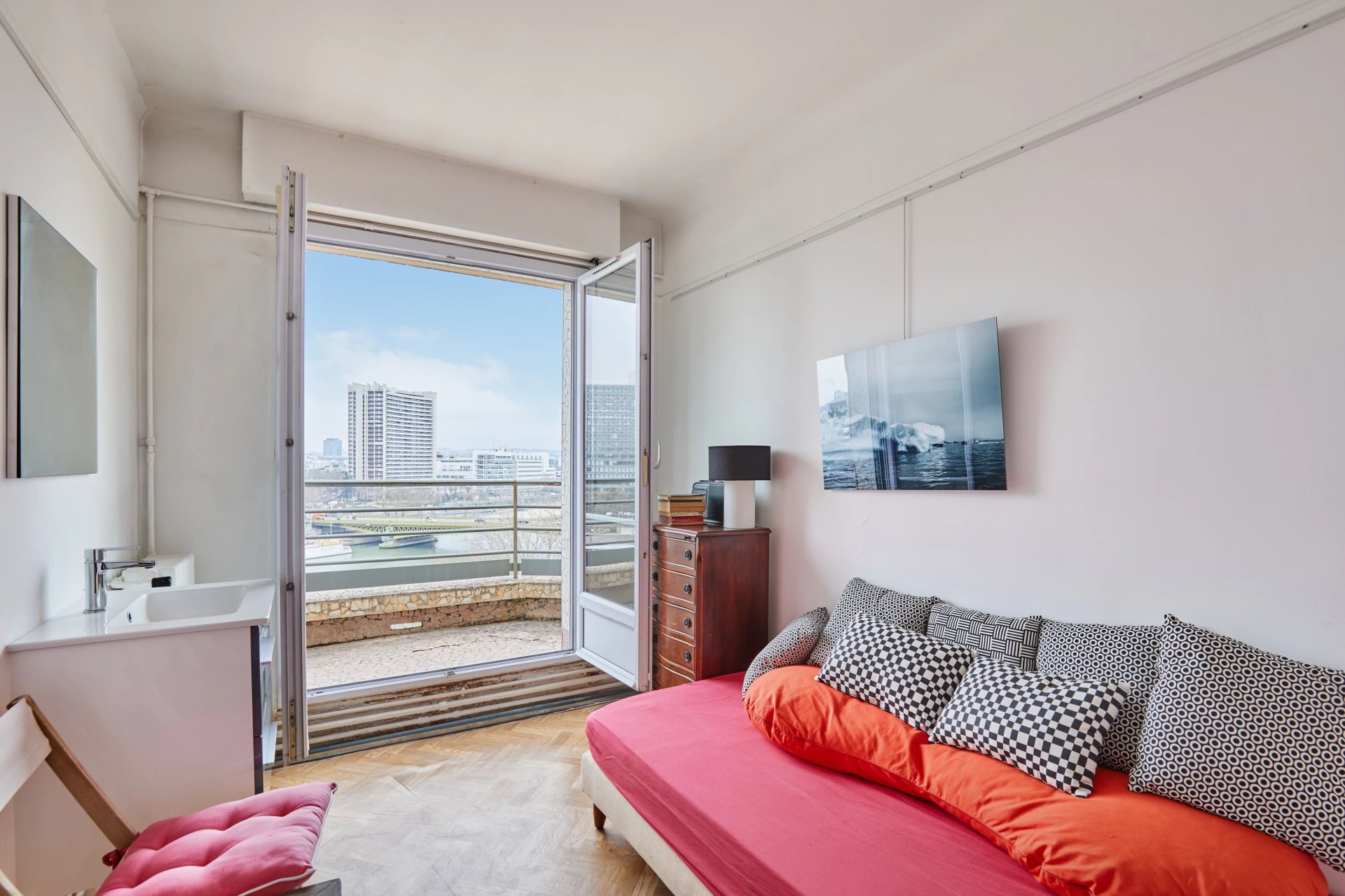 1 Bedroom Apartment/Flat's Image 12