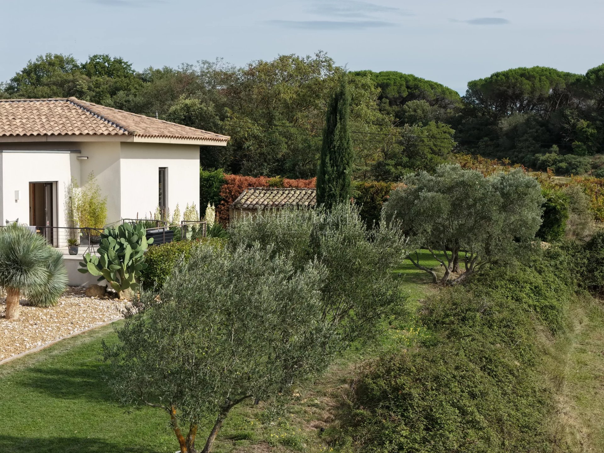 5 Bedroom Villa/Townhouse's Image 11