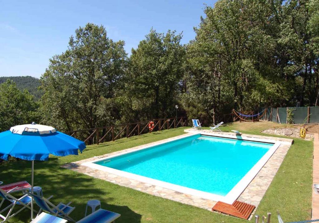 TUSCANY, LUCCA, NICE STONE HOUSE, 4 PERSONS