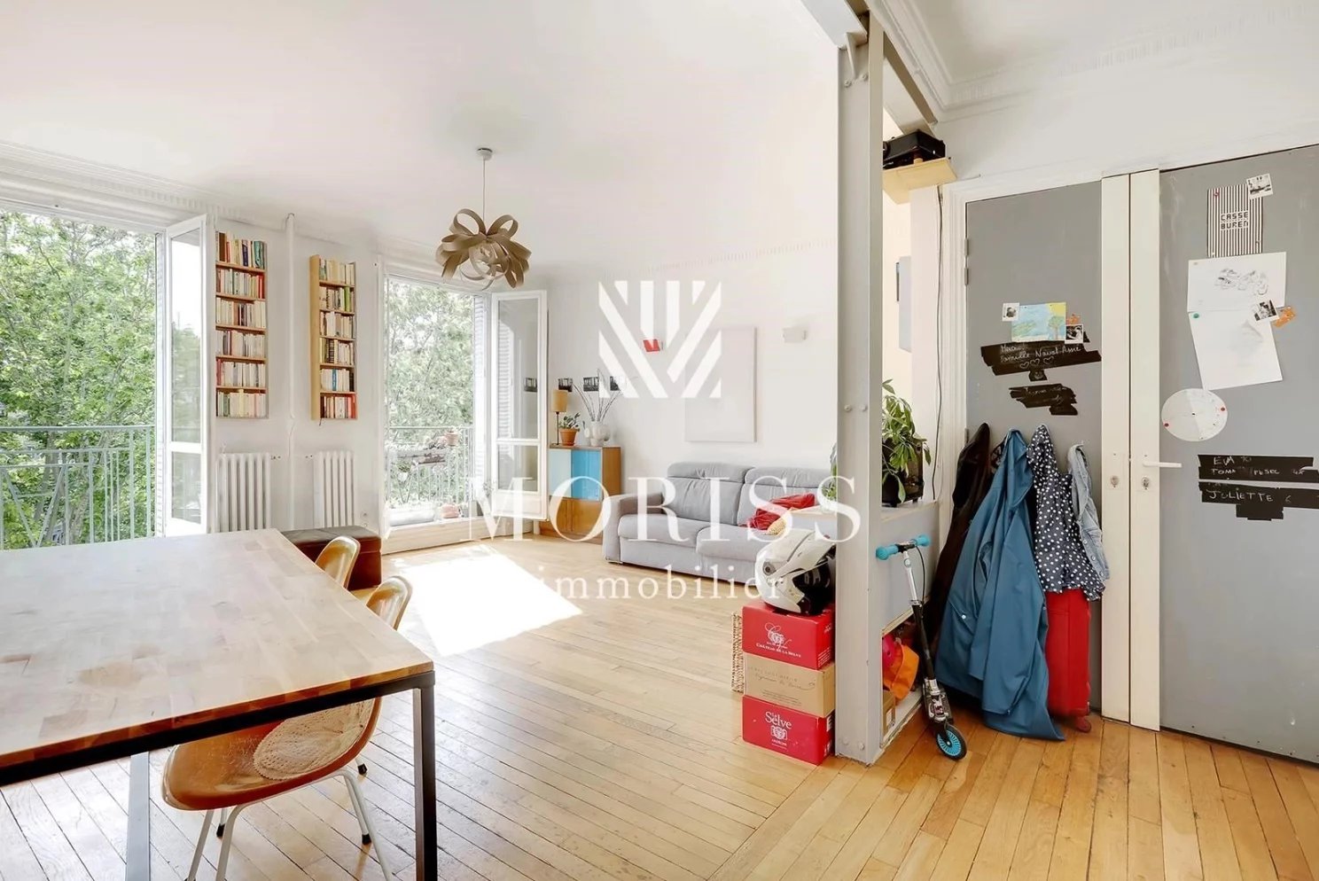 APPARTEMENT - 4 PIÈCES - BUTTES DE CHAUMONT - Image Array