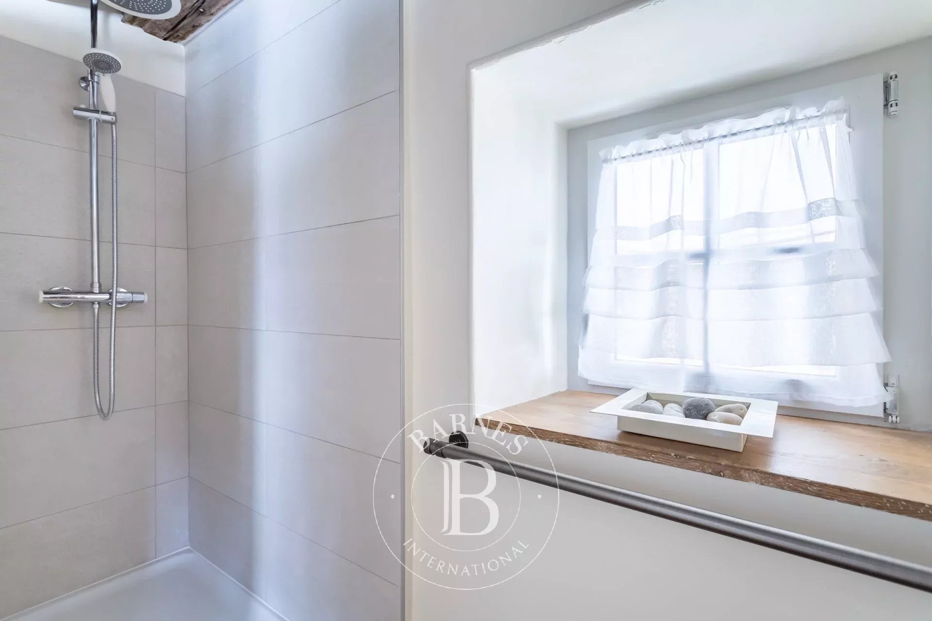 Daire Paris 4ème - picture 6