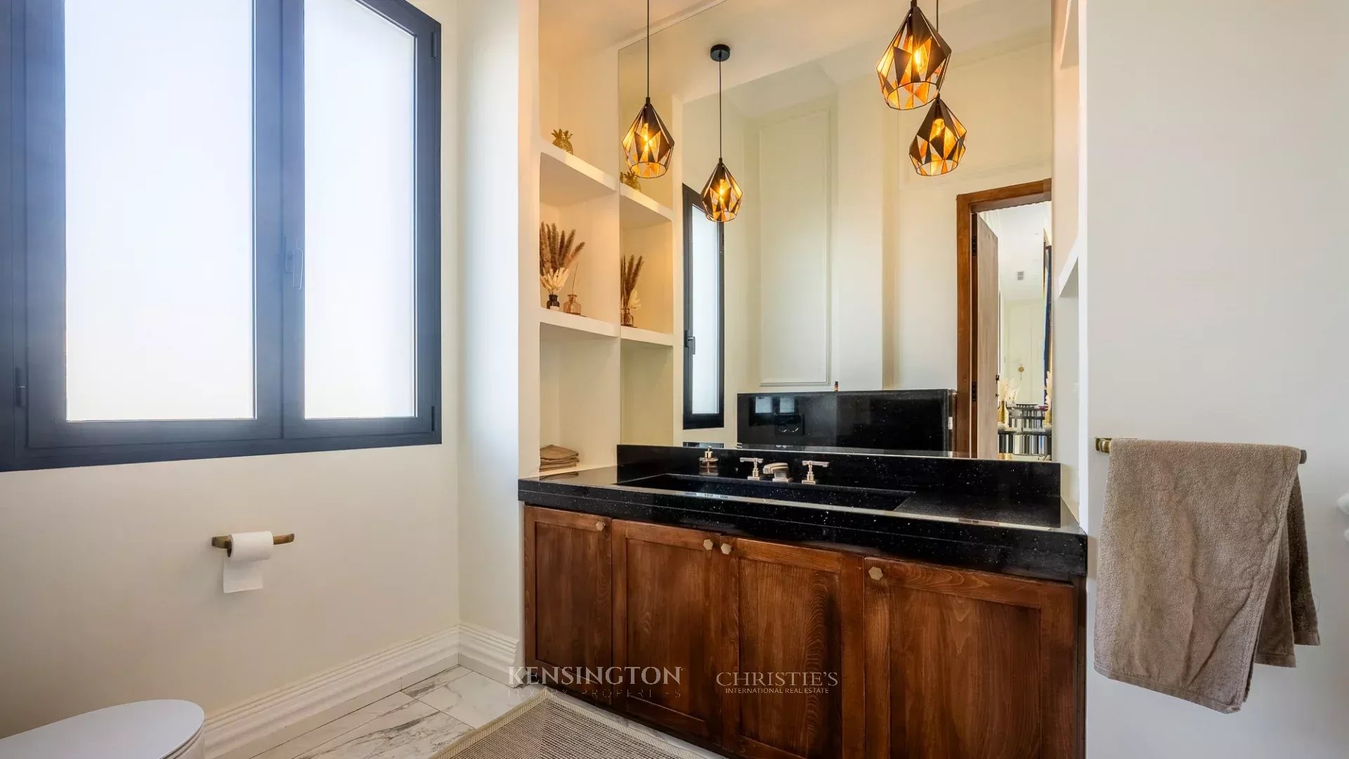 5 Bedroom Villa/Townhouse's Image 26