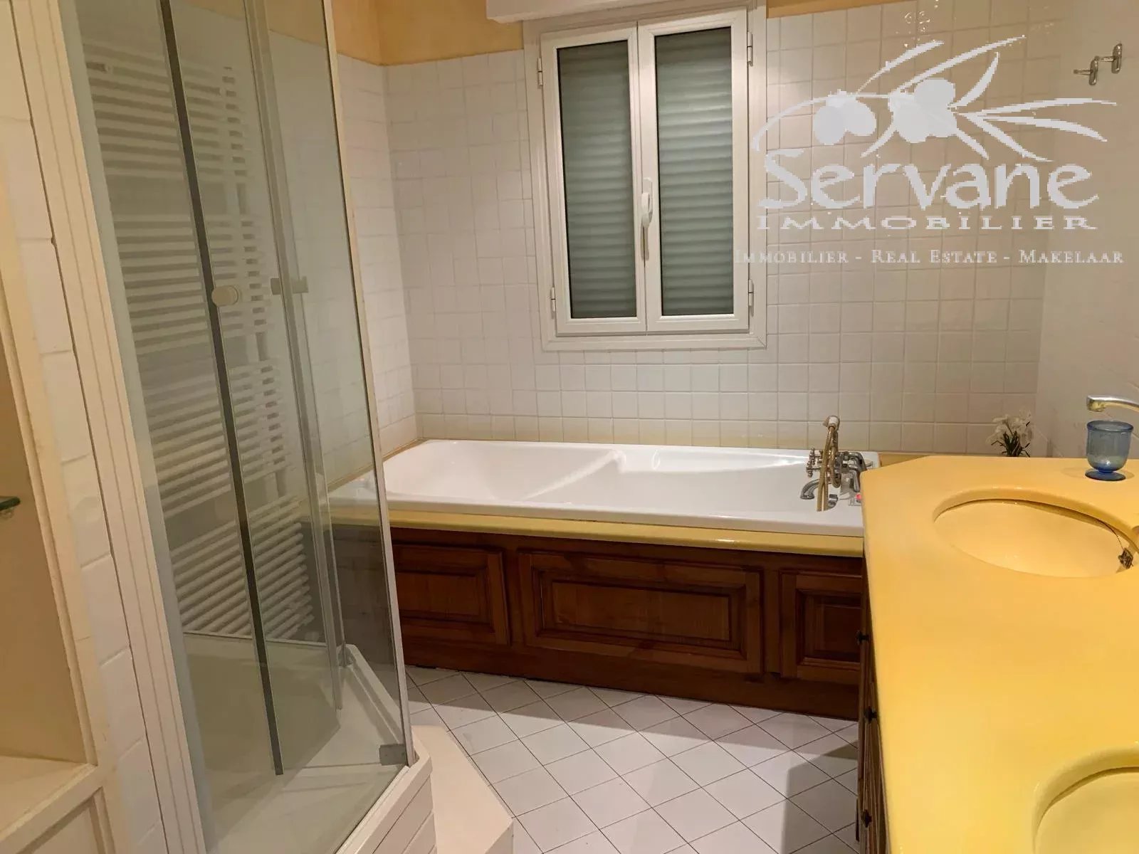 LES ISSAMBRES PROPERTY 10 BEDROOMS EN SUITE