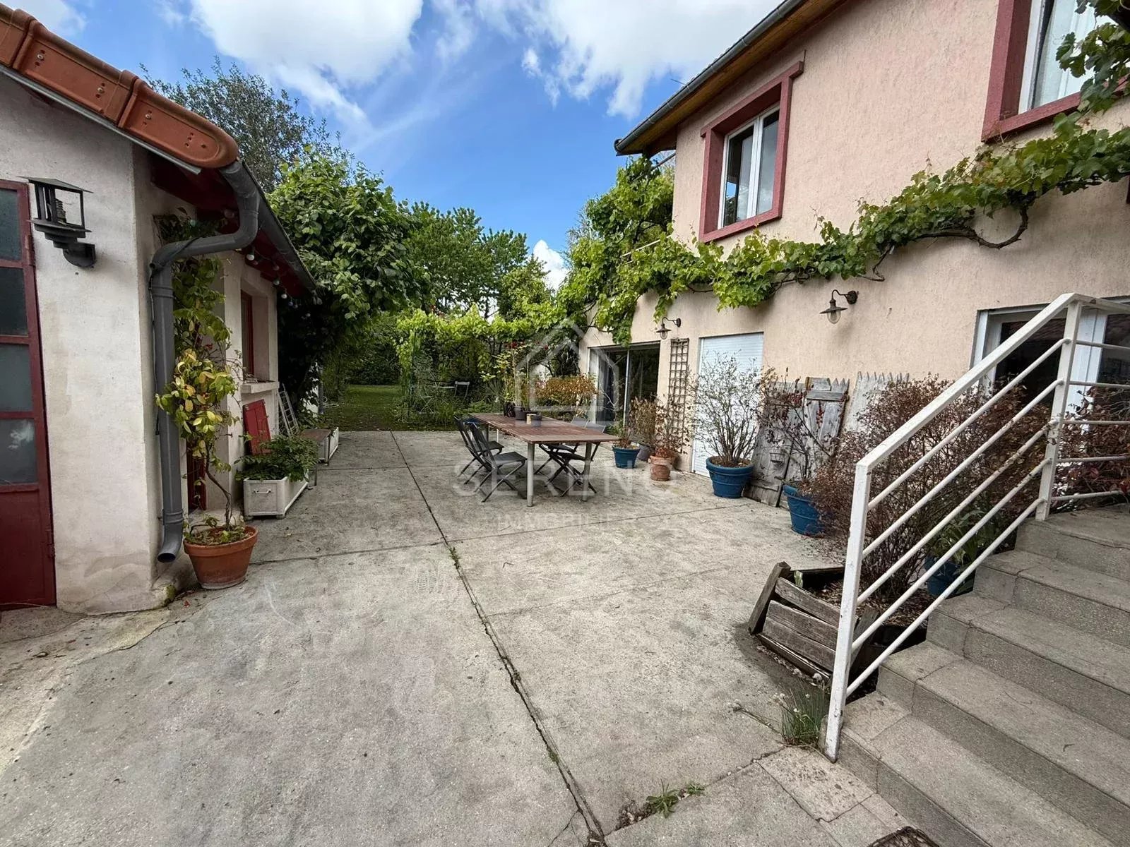 Agence immobilière de 
