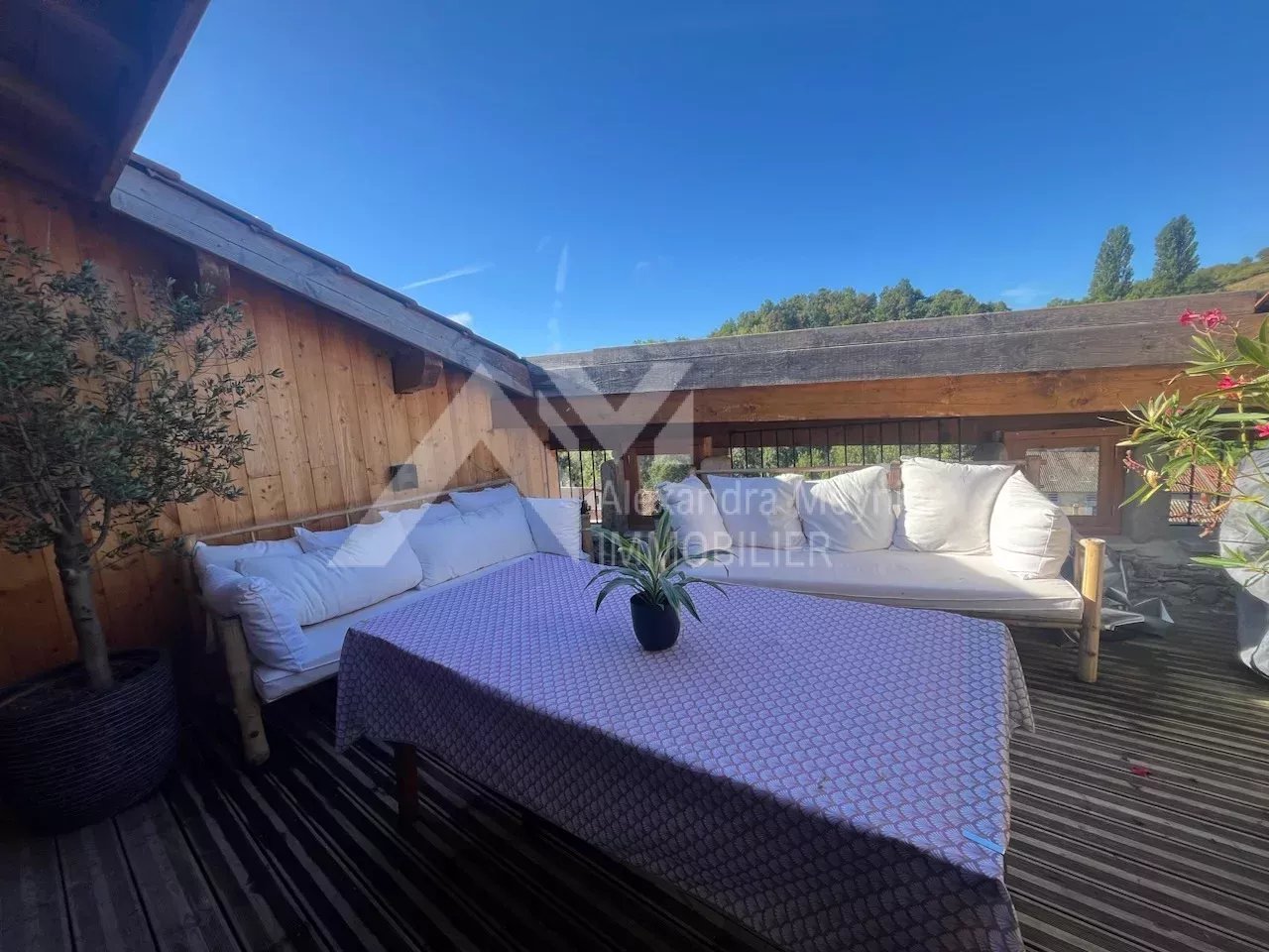 Agence immobilière de 