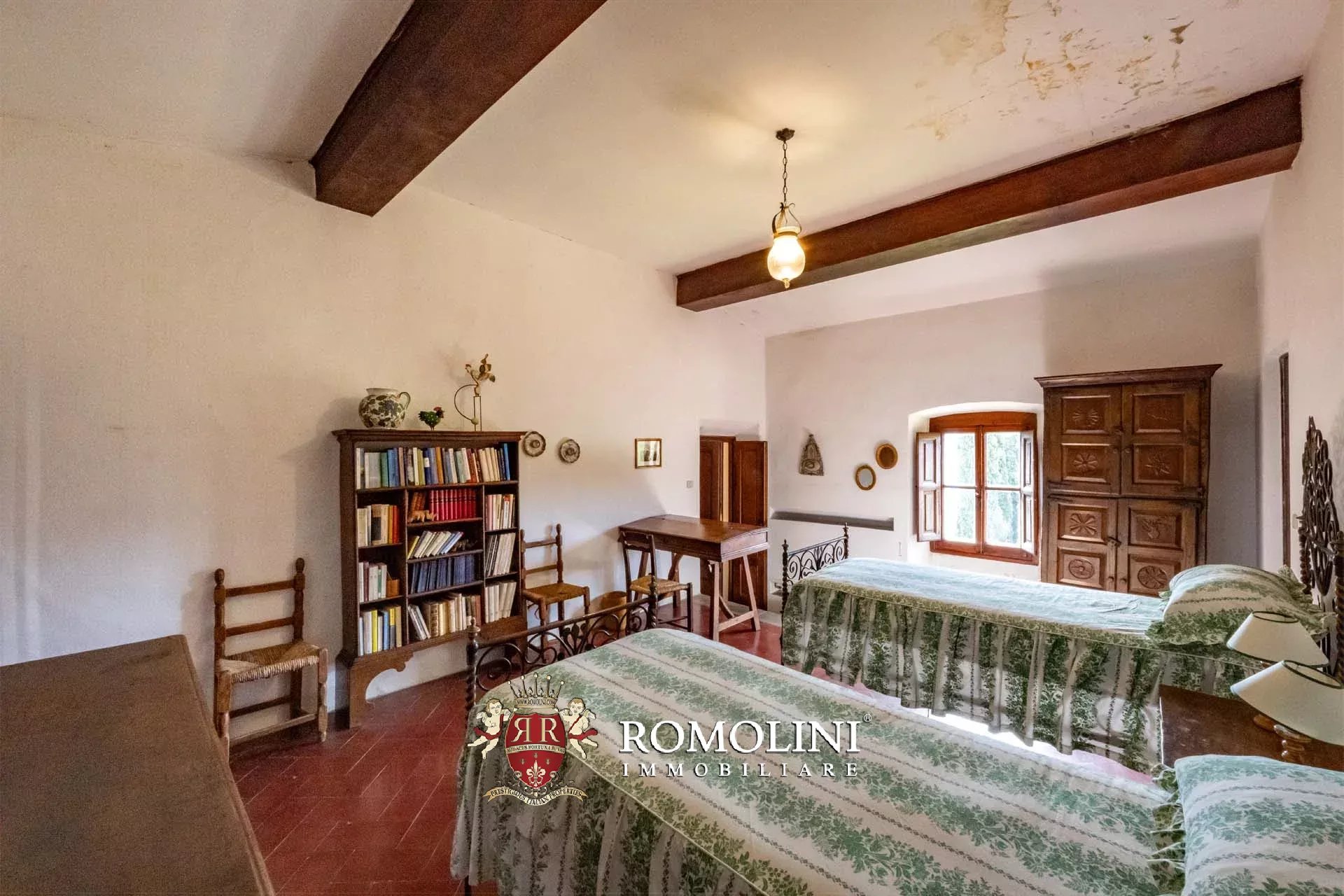 27 Bedroom Vineyard's Image 69