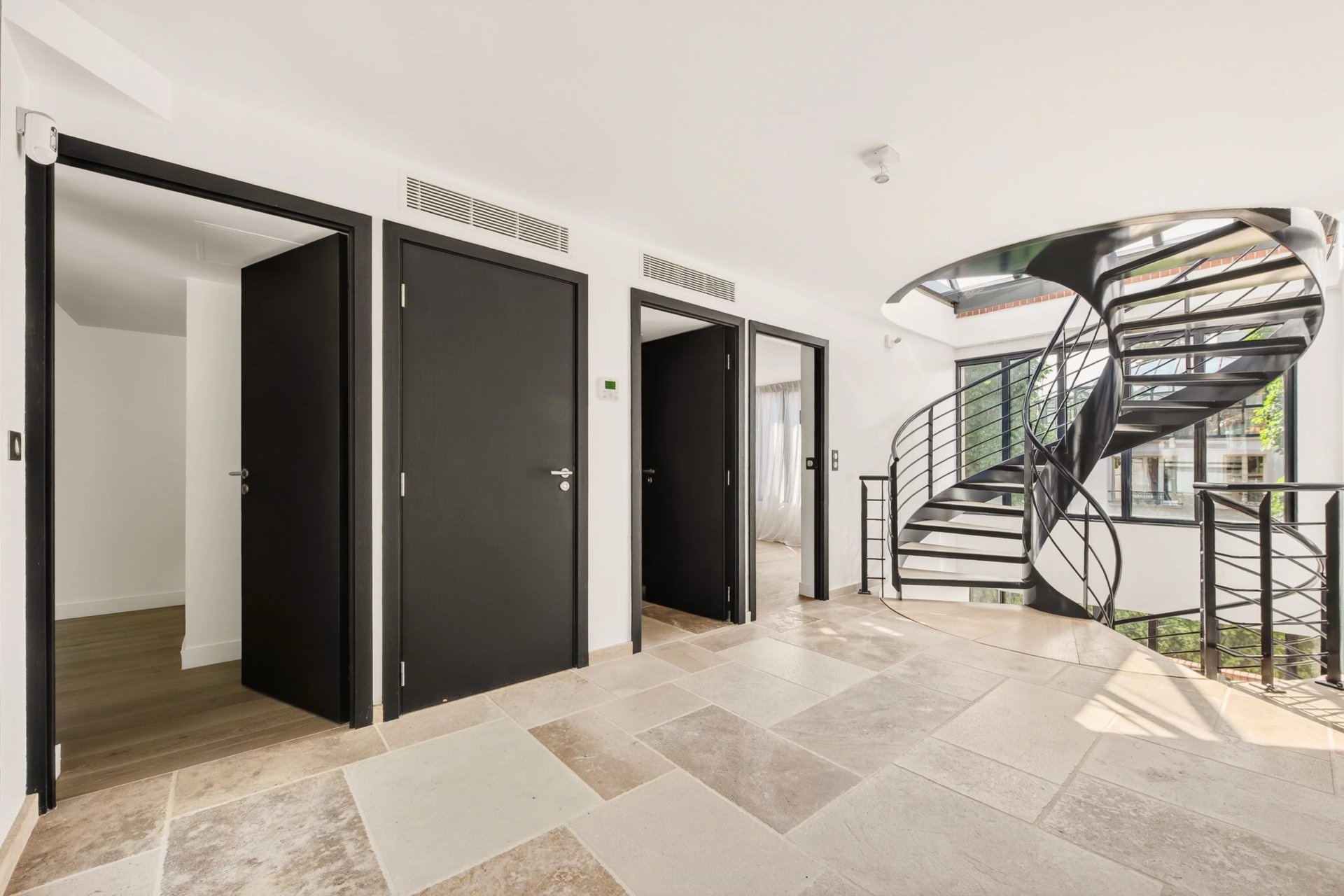 4 Bedroom Villa/Townhouse's Image 23