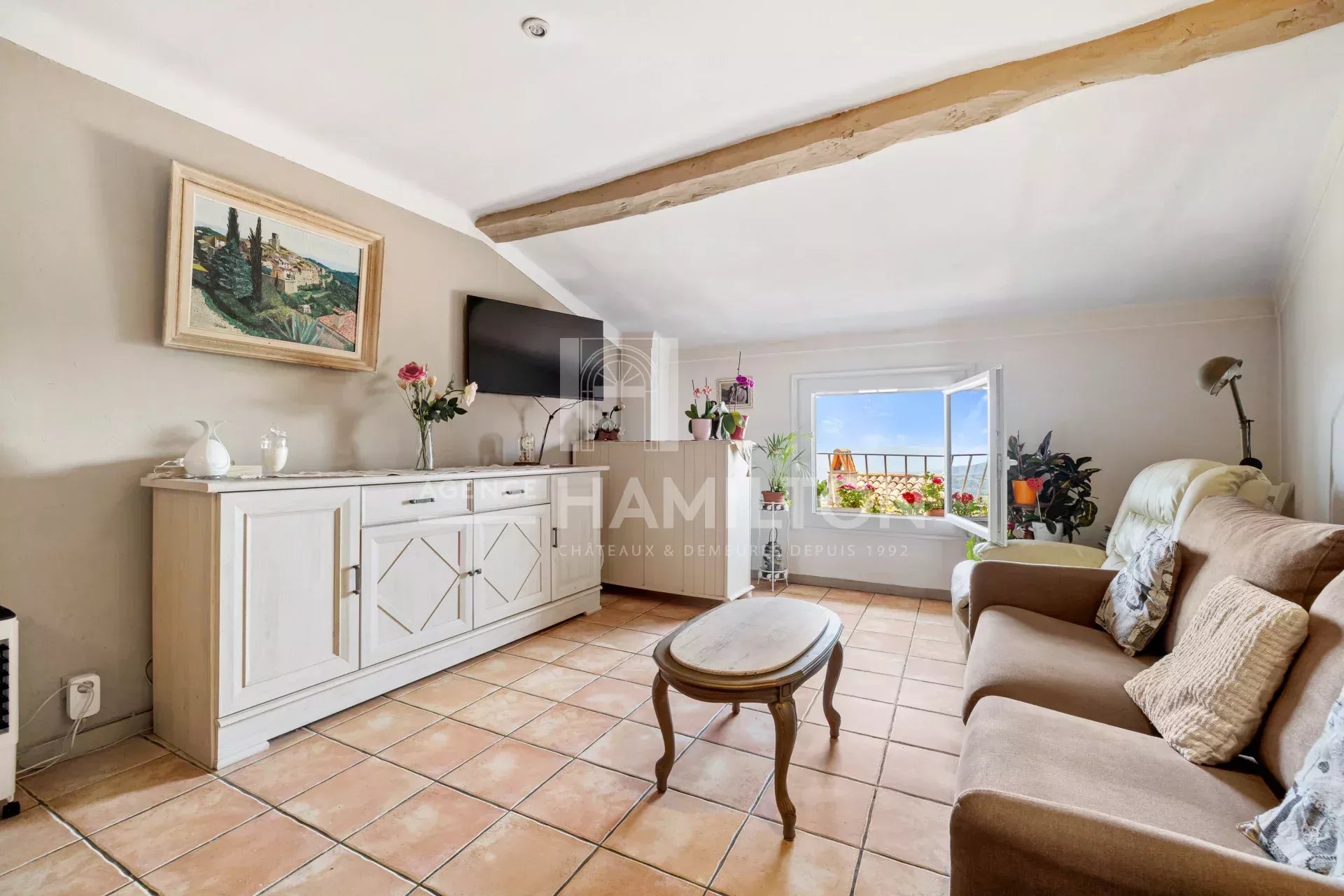 Châteauneuf-Grasse - Charmant Appartement de Village avec Vue Mer