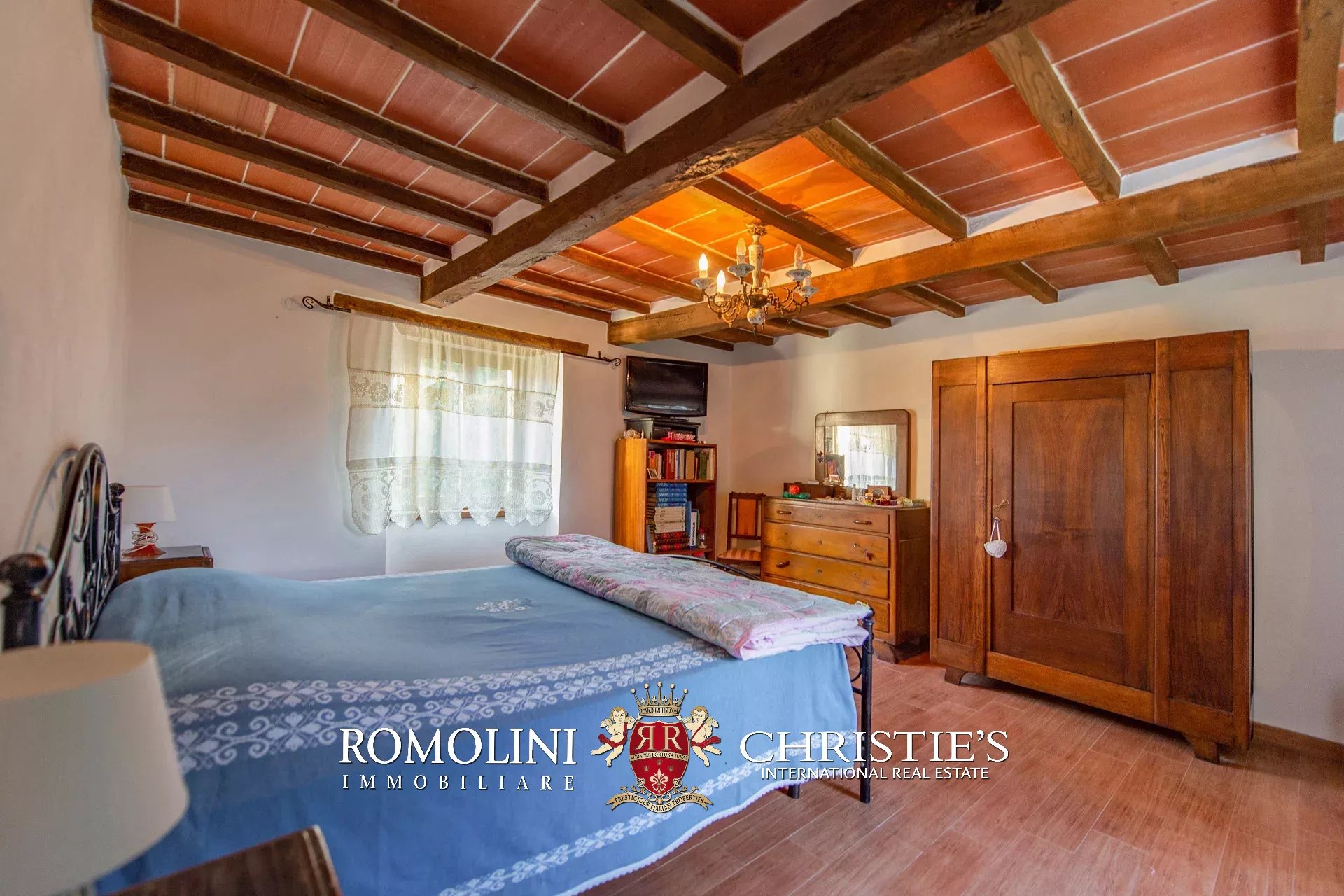 7 Bedroom Villa/Townhouse's Image 24