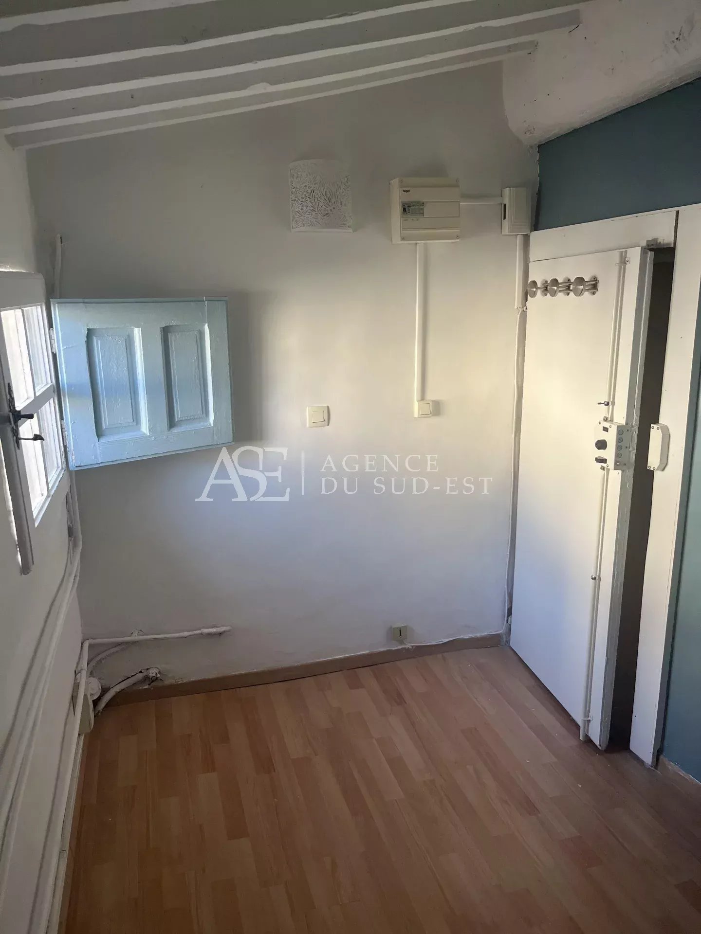 Rental Local Aix-en-Provence
