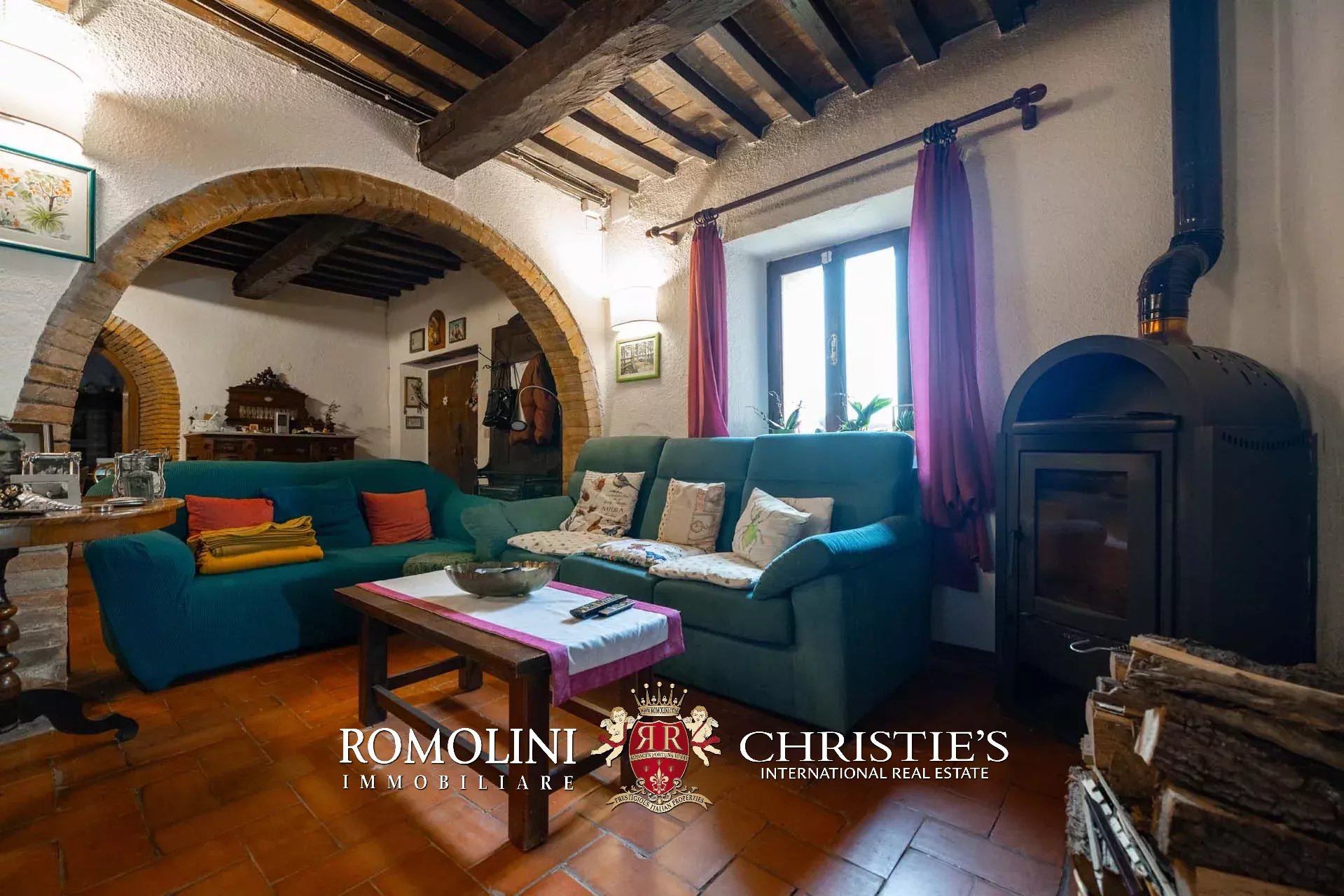 9 Bedroom Villa/Townhouse's Image 20