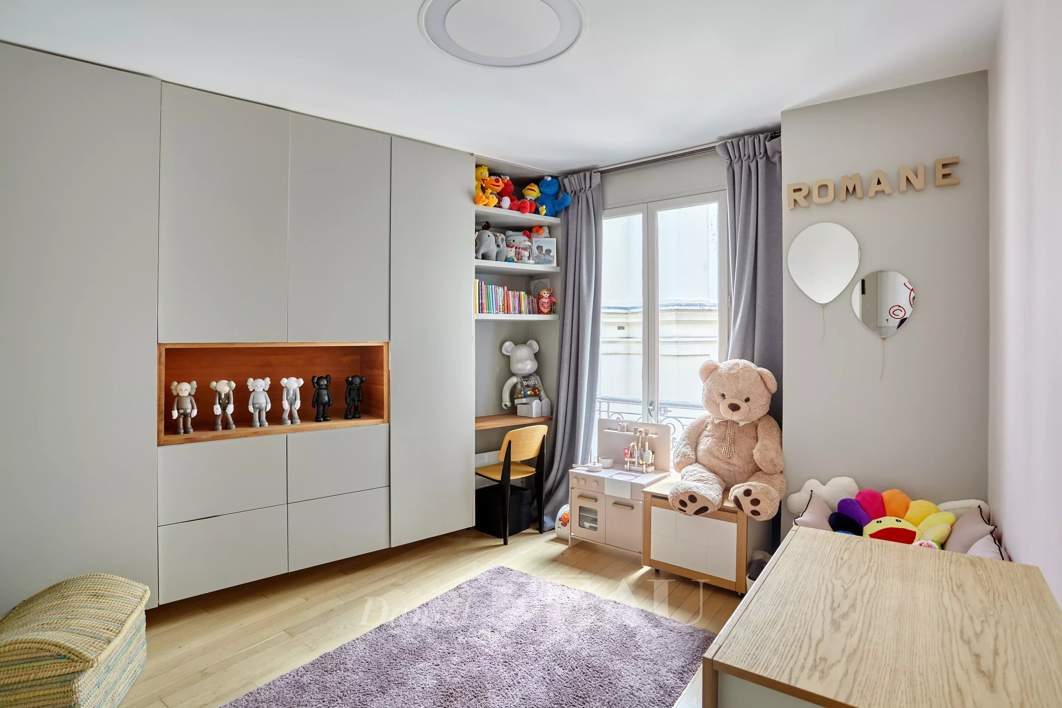 Sale Apartment Paris 16th