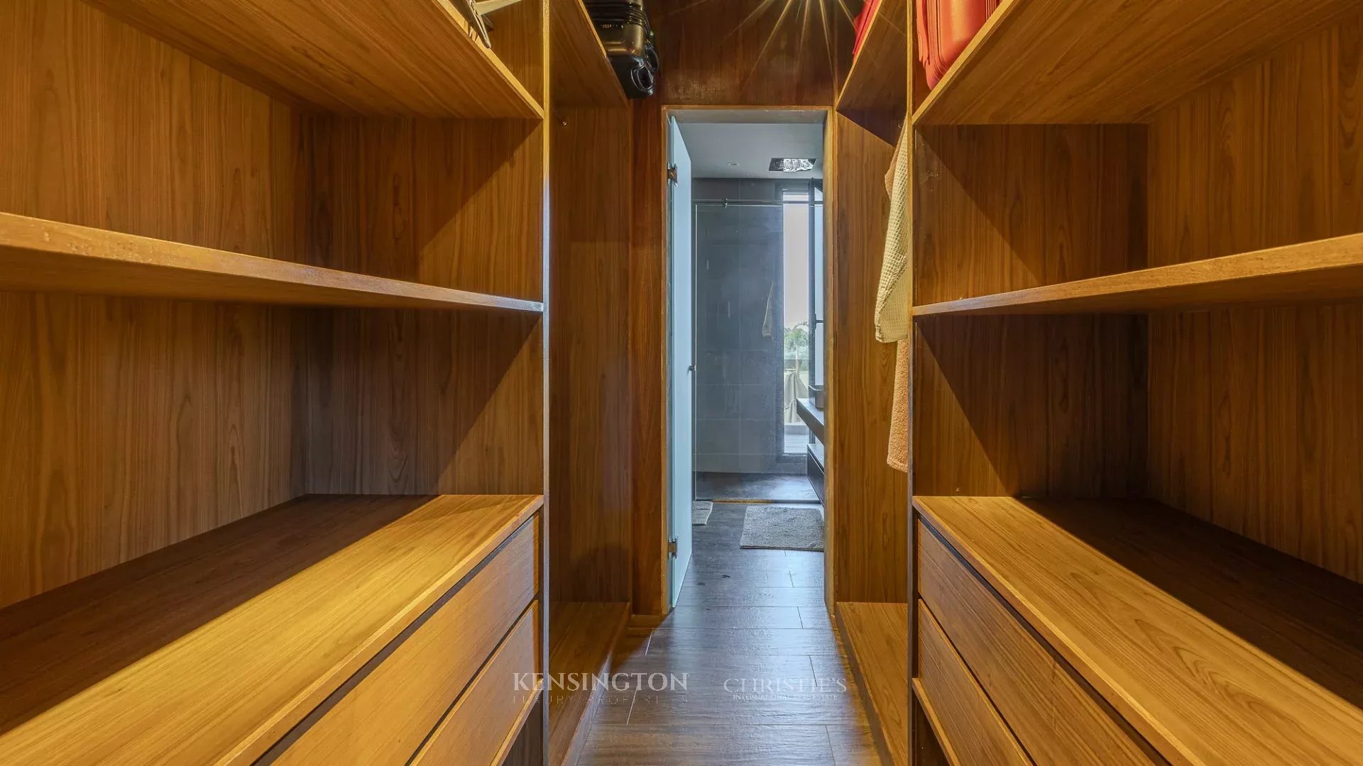 5 Bedroom Villa/Townhouse's Image 30