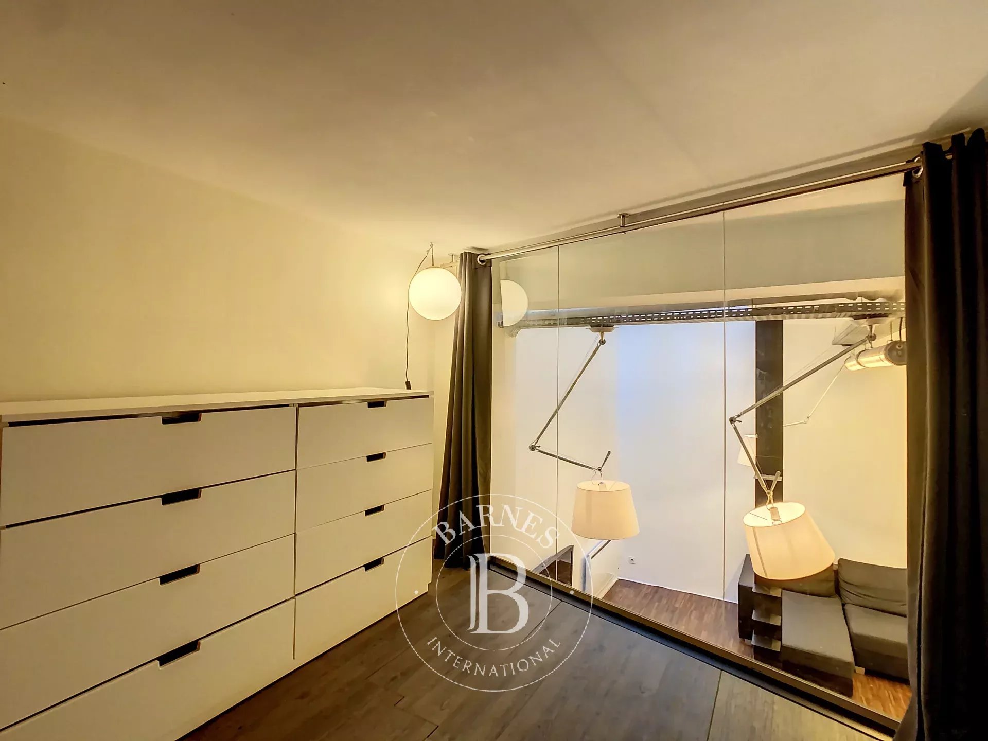 Daire Paris 18ème - picture 10