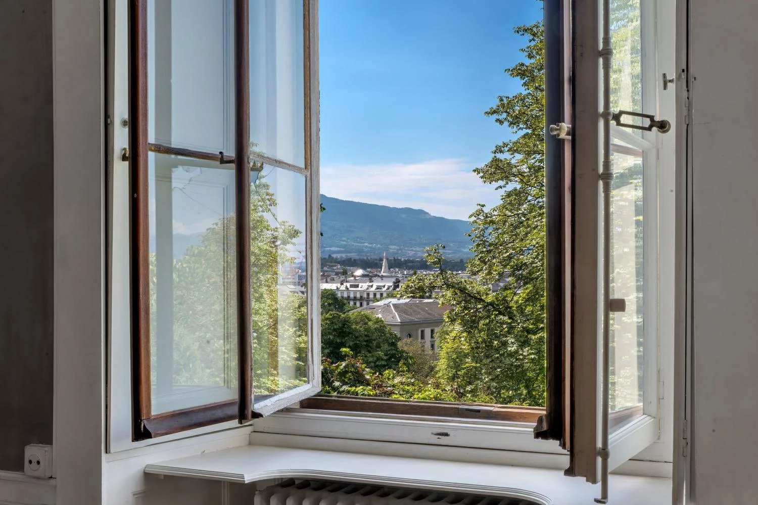 Elégance et charme au coeur de la cité de Calvin