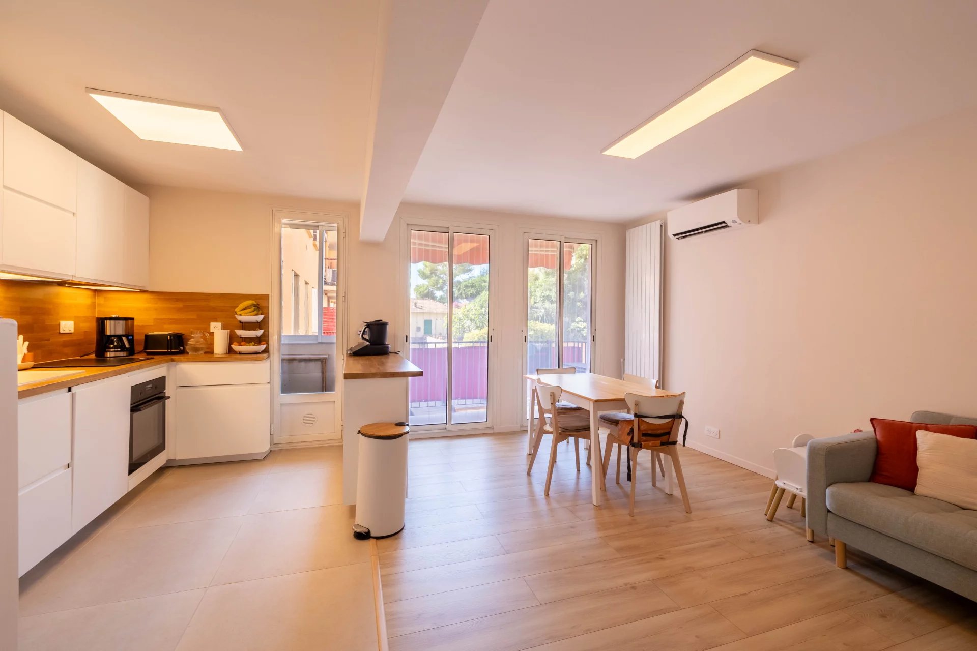 A VENDRE APPARTEMENT VILLEFRANCHE SUR MER - 4P RÉNOVÉ - STATIONNEMENT PRIVATIF