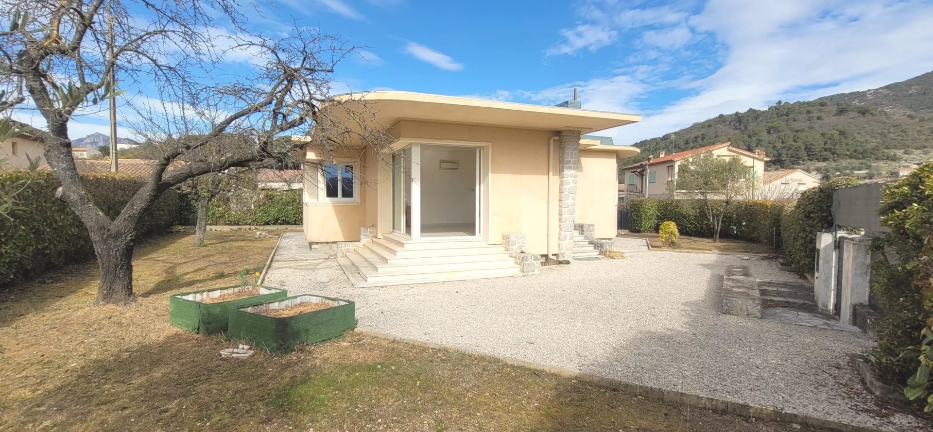 Agence immobilière de 