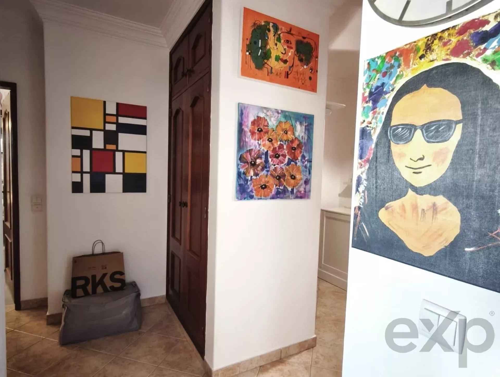 Converted T2 last floor apartment – Alvor, Portimão 8500-451 image 19