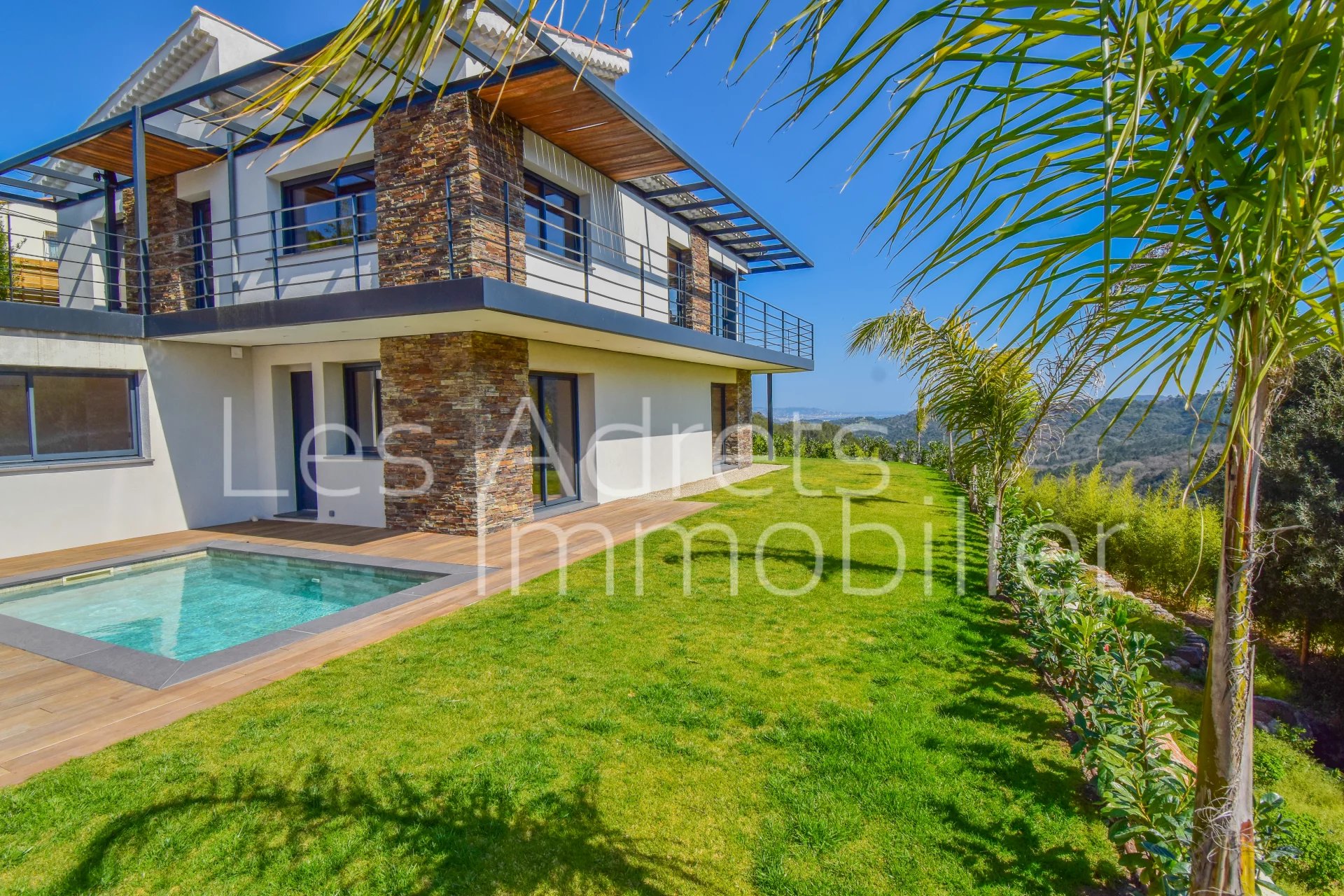 Villa contemporaine avec vue panoramique mer et Estérel