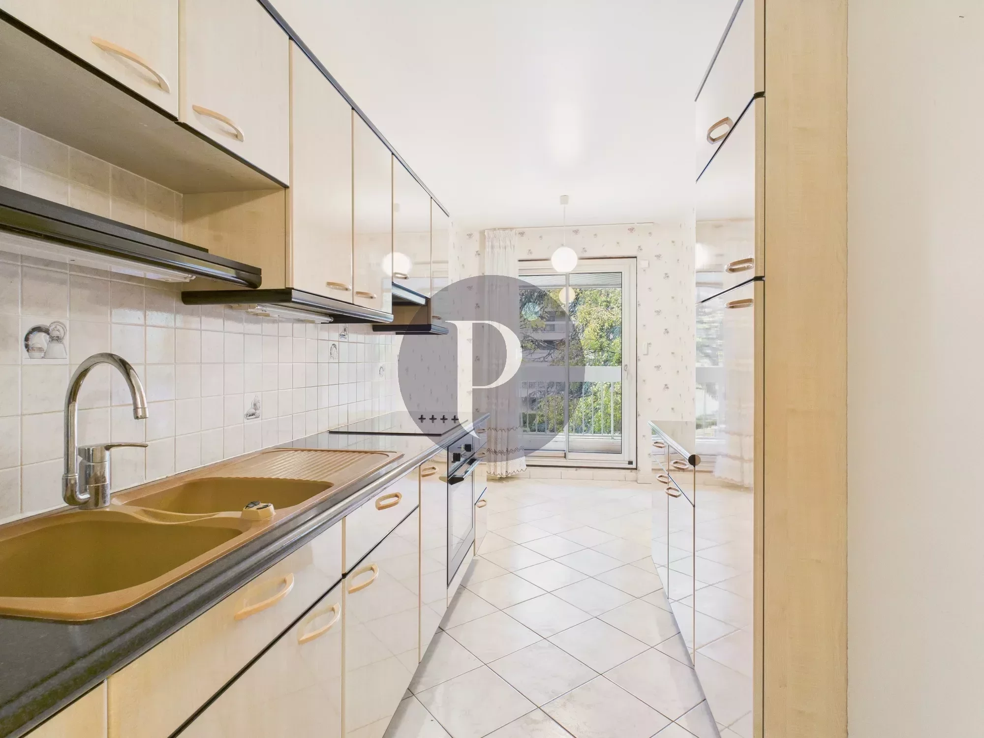 vente-appartement-4-pieces-verrieres-le-buisson-86335311