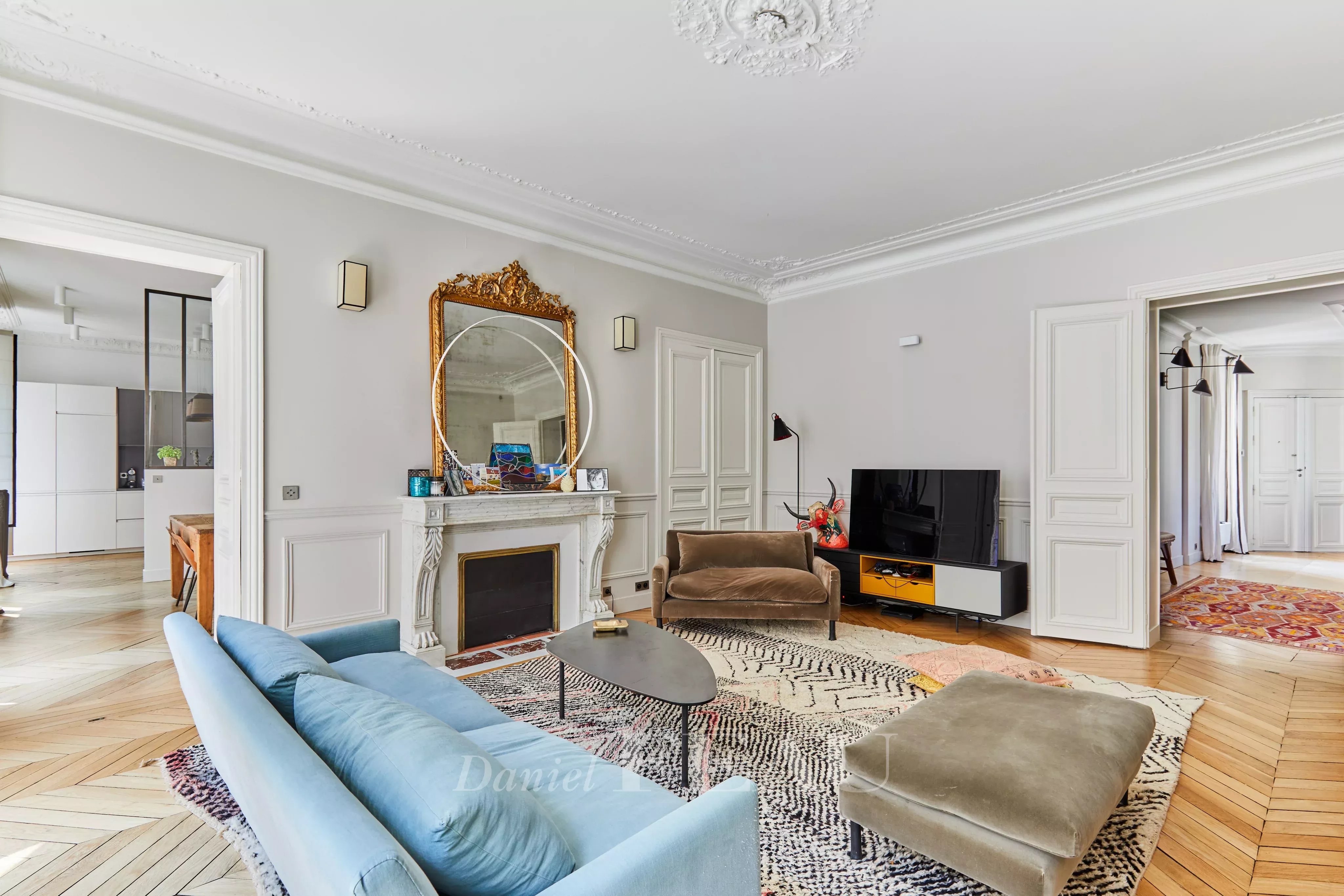 Sale Apartment Paris 7th