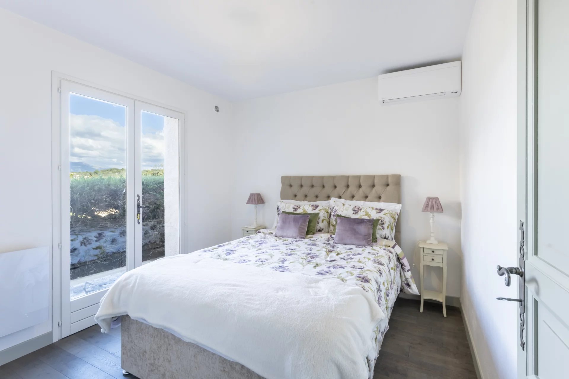  Image of Villa - 3 Bedrooms for Sale in Alpes-Maritimes-Mougins-France, Image 10