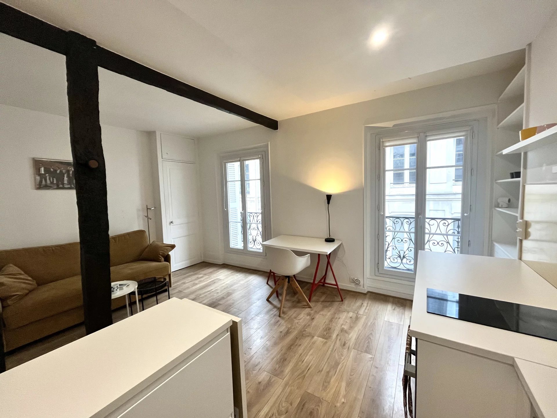 75004/ Hôtel de Ville: superbe studio