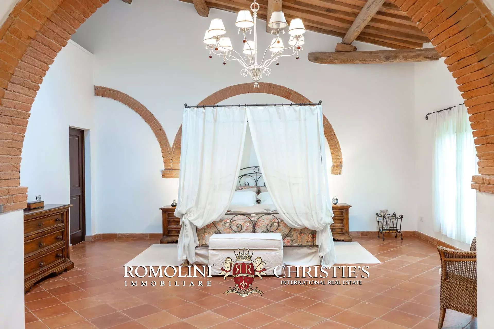 37 Bedroom Villa/Townhouse's Image 161