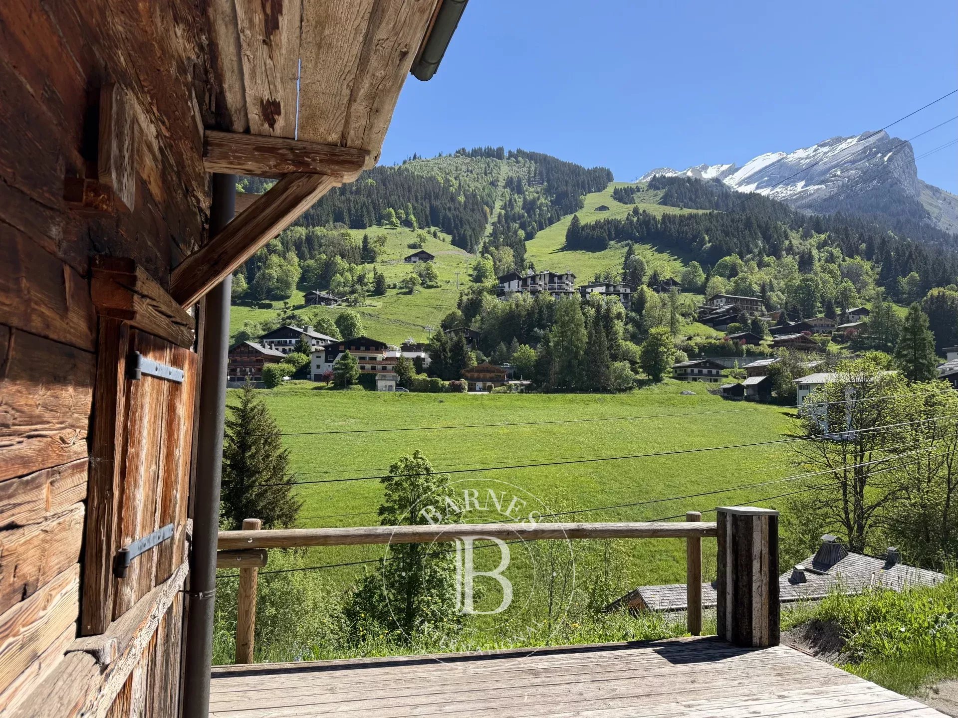 Chalet La Clusaz  -  ref 83276068 (picture 1)